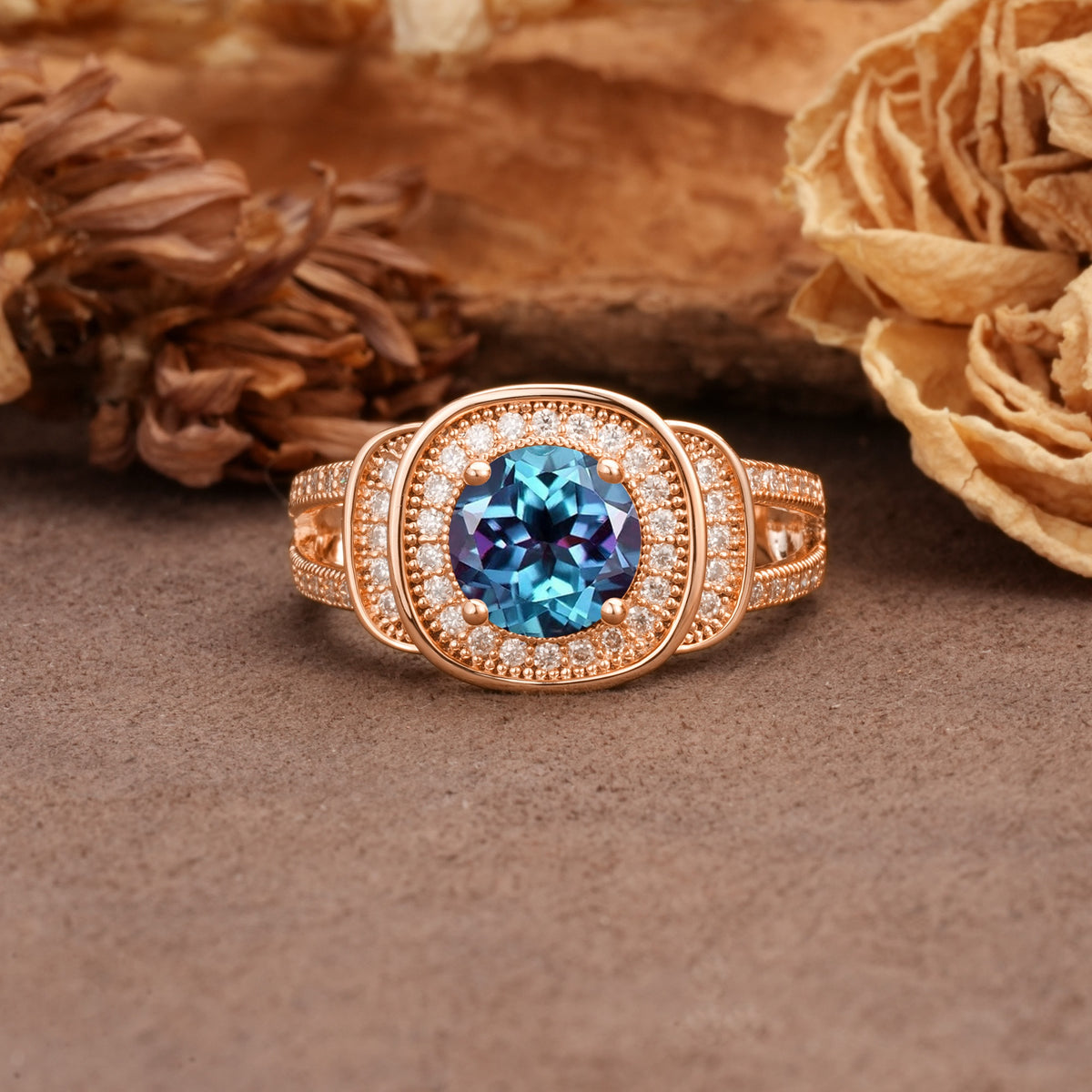 Luxurious & Classic Vintage Stackable 4-Prong Round Cut Alexandrite Engagement Ring - Additional view