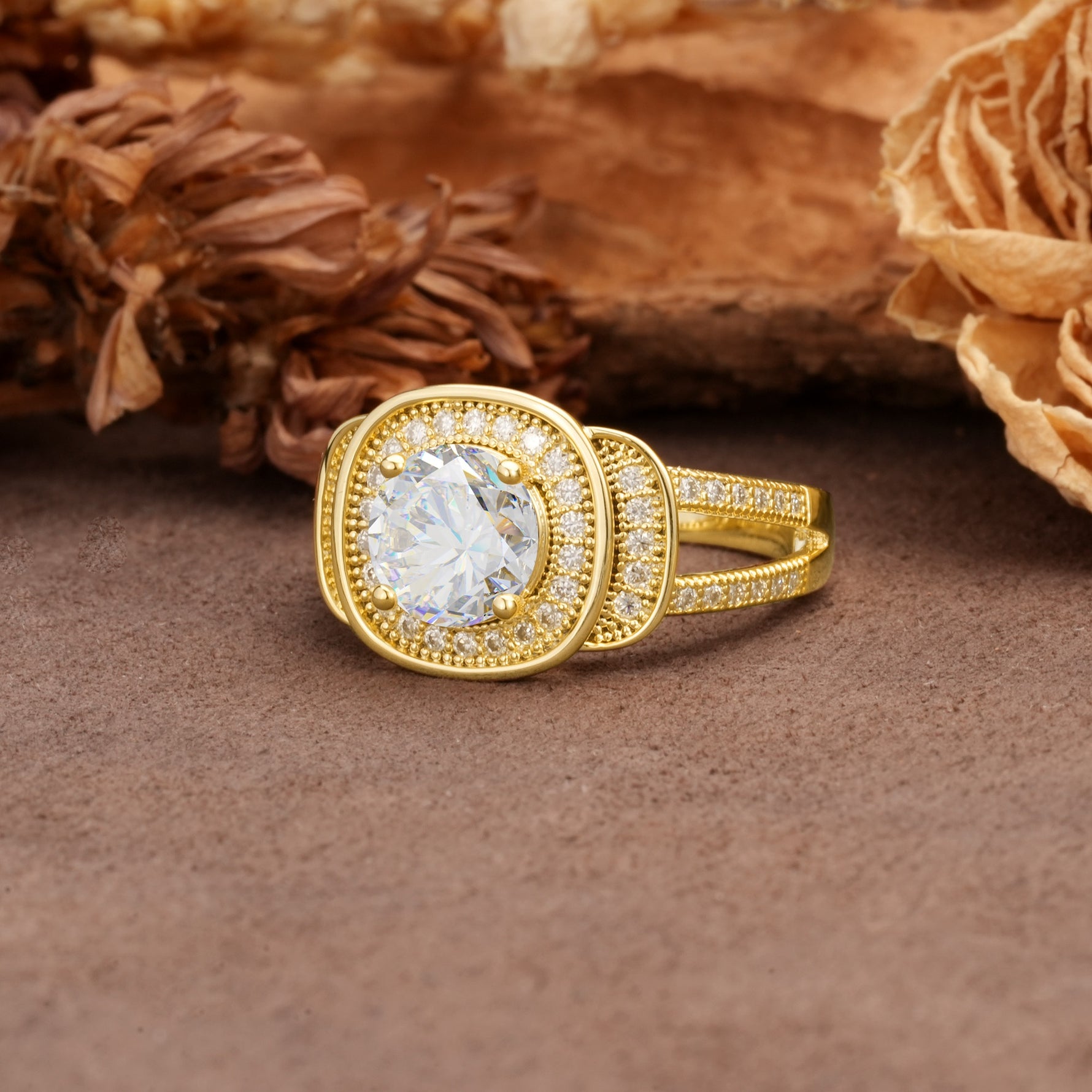 Luxurious & Classic Vintage Stackable 4-Prong Round Cut Moissanite Engagement Ring - Additional view