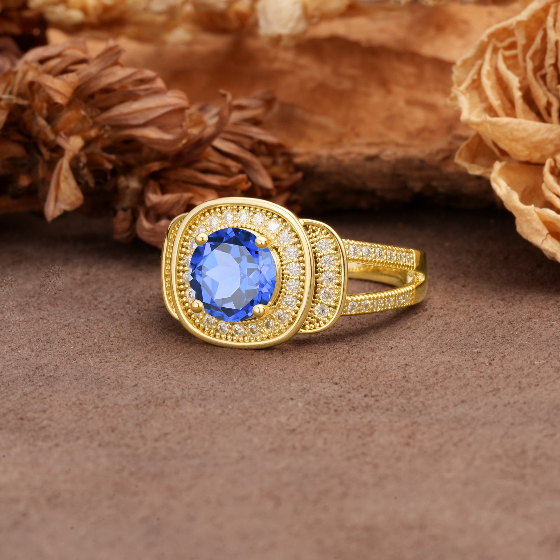 Luxurious & Classic Vintage Stackable 4-Prong Round Cut Sapphire Engagement Ring - Additional view
