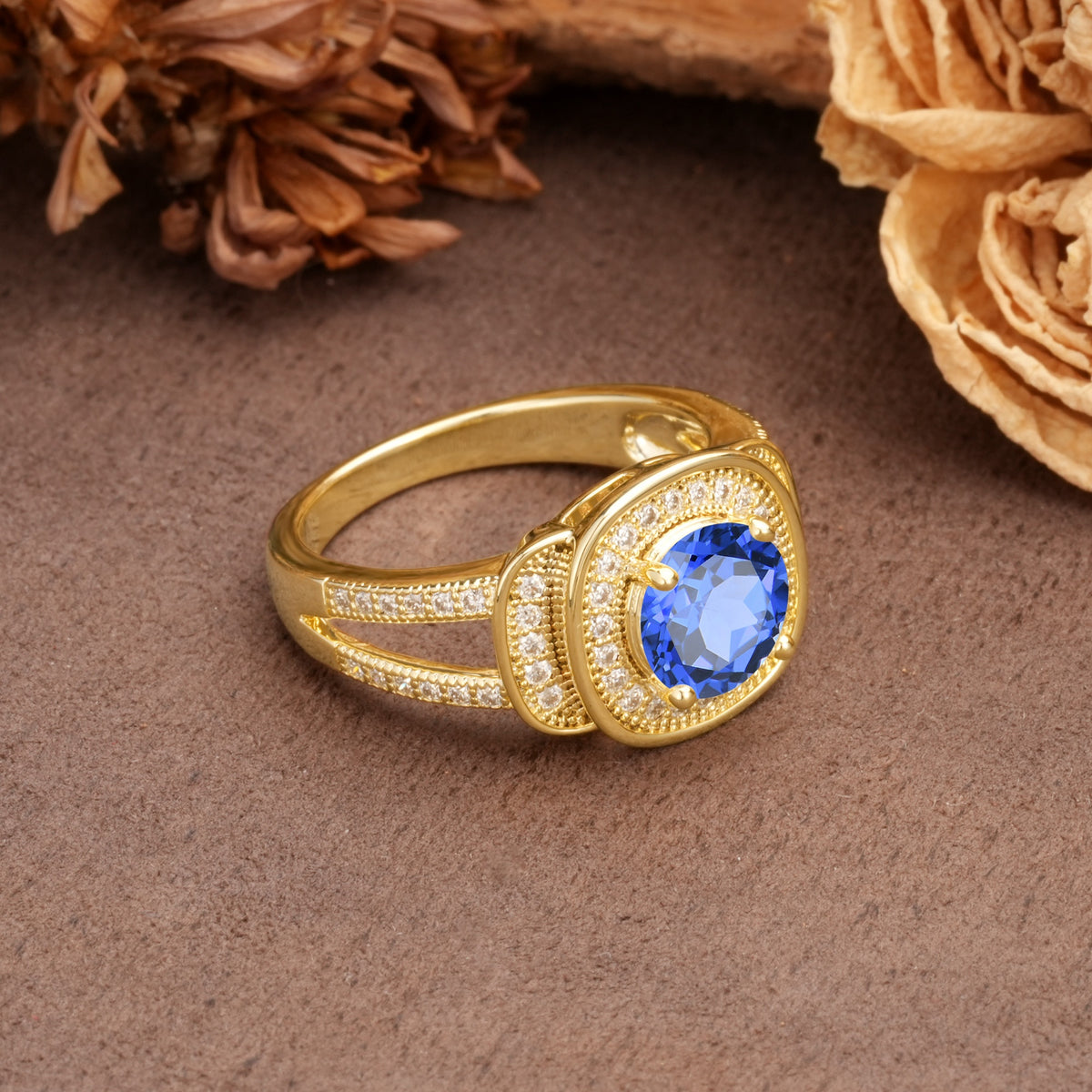Luxurious & Classic Vintage Stackable 4-Prong Round Cut Sapphire Engagement Ring - Additional view