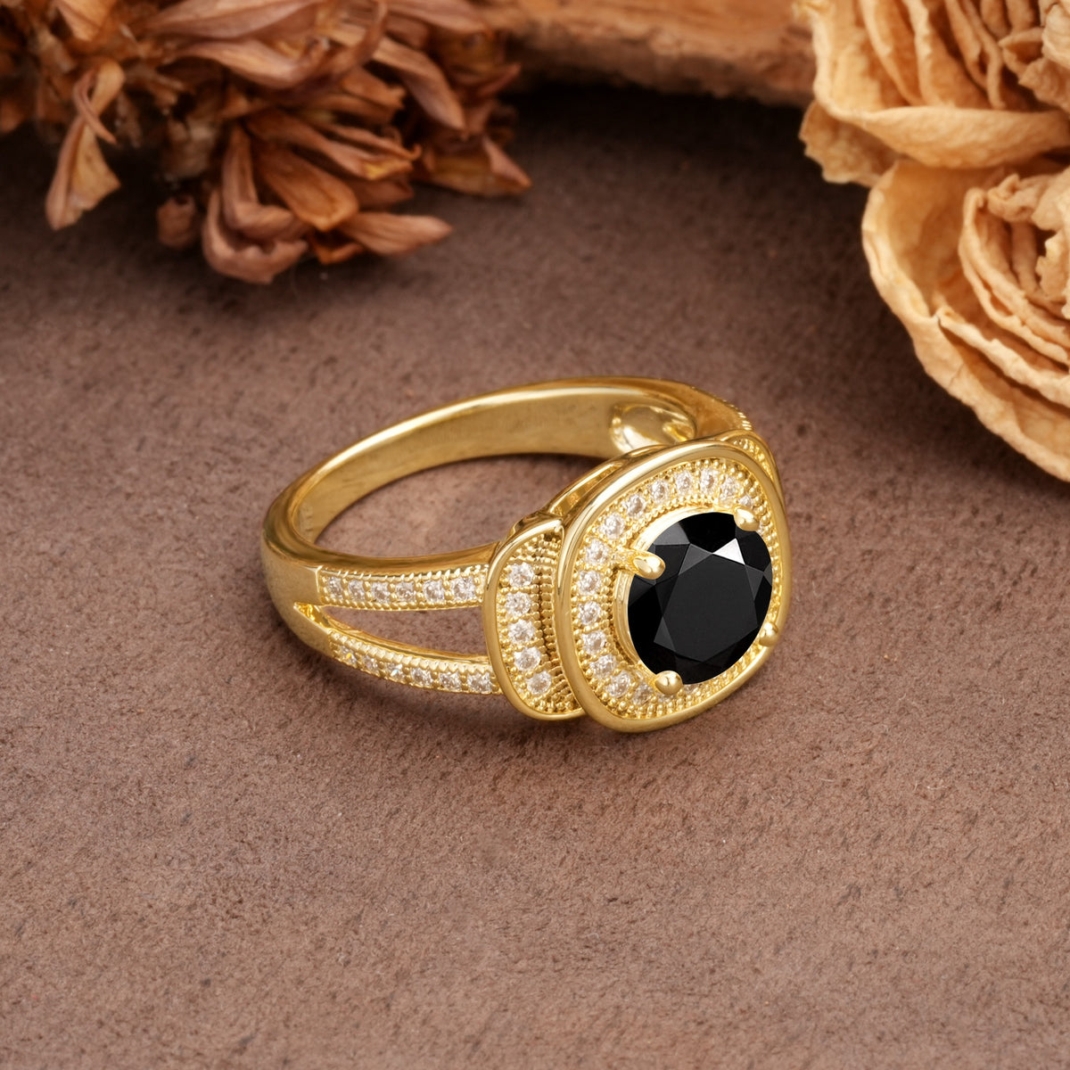 Luxurious & Classic Vintage Stackable 4-Prong Round Cut Black Onyx Engagement Ring - Additional view