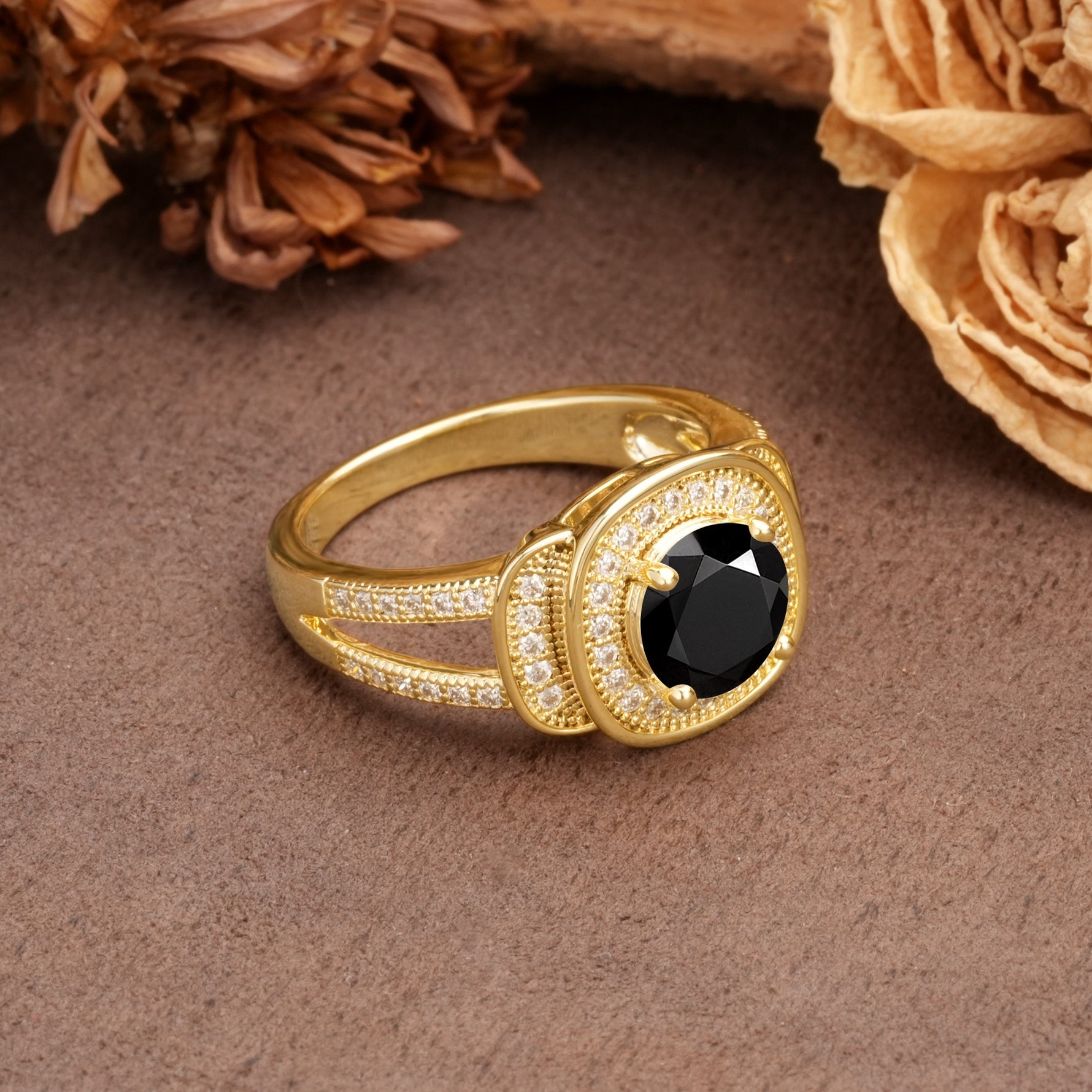 Luxurious & Classic Vintage Stackable 4-Prong Round Cut Black Onyx Engagement Ring - Additional view