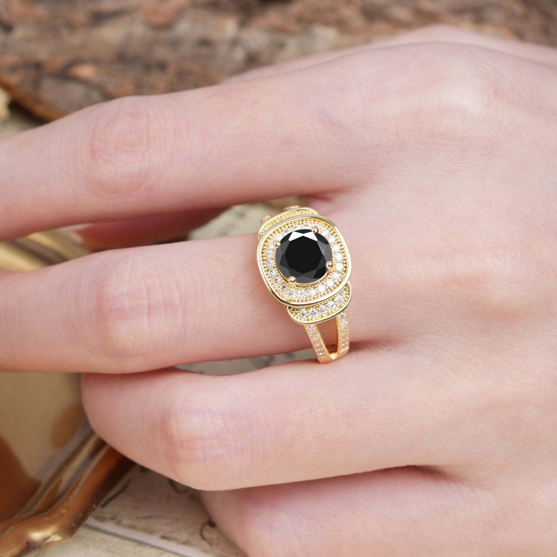 Luxurious & Classic Vintage Stackable 4-Prong Round Cut Black Onyx Engagement Ring - Additional view