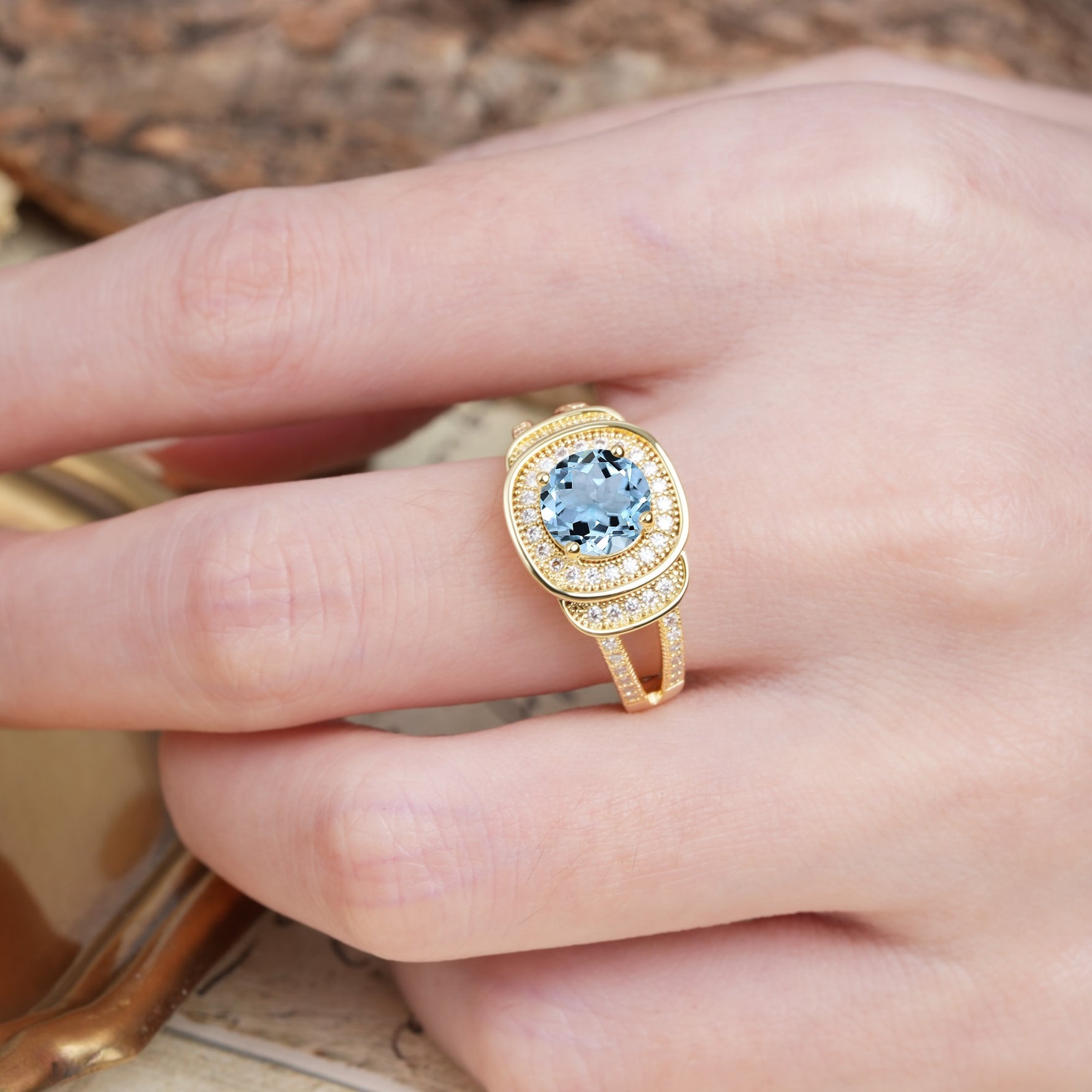 Luxurious & Classic Vintage Stackable 4-Prong Round Cut Aquamarine Engagement Ring - Additional view