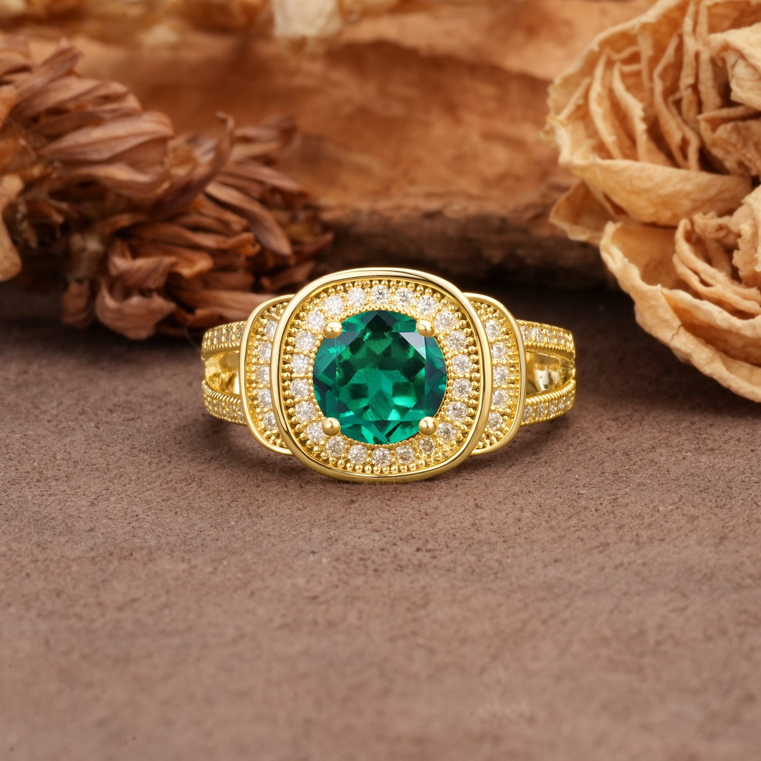 Luxurious & Classic Vintage Stackable 4-Prong Round Cut Emerald Engagement Ring - Additional view