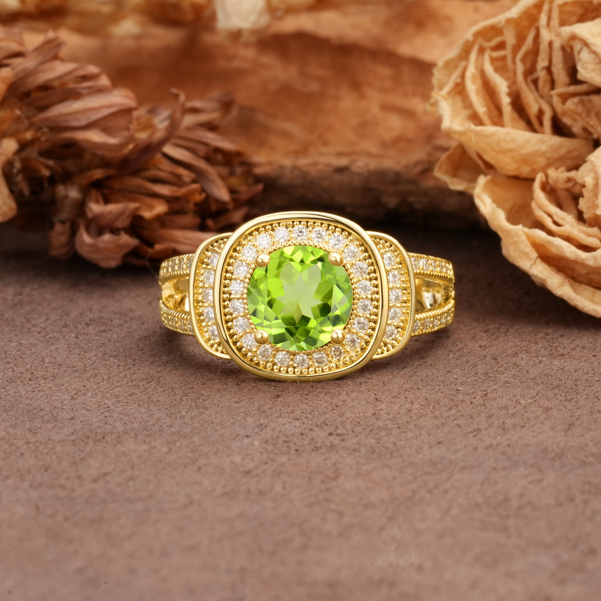 Luxurious & Classic Vintage Stackable 4-Prong Round Cut Peridot Engagement Ring - Additional view