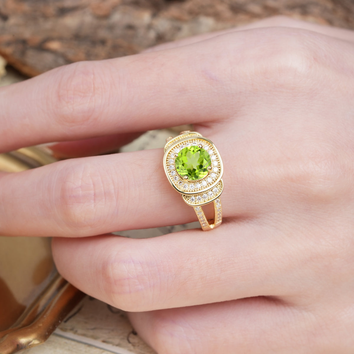 Luxurious & Classic Vintage Stackable 4-Prong Round Cut Peridot Engagement Ring - Additional view