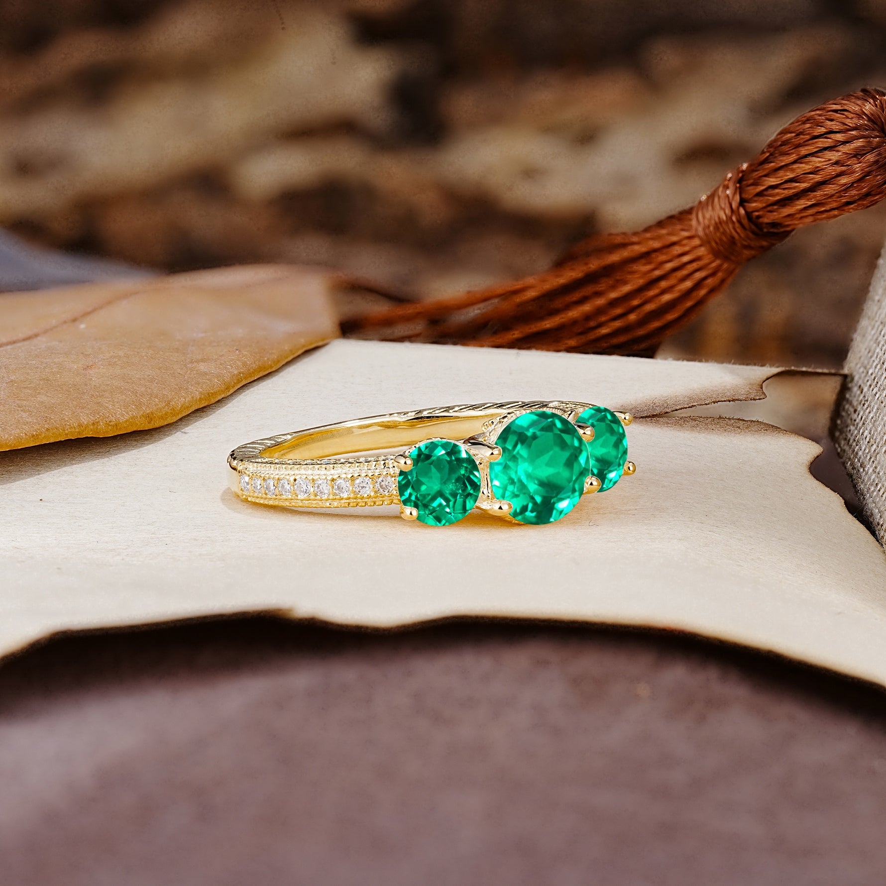 Classic Simplicity 4-Prong Round Cut Emerald Three Stones Wedding Ring - Additional view