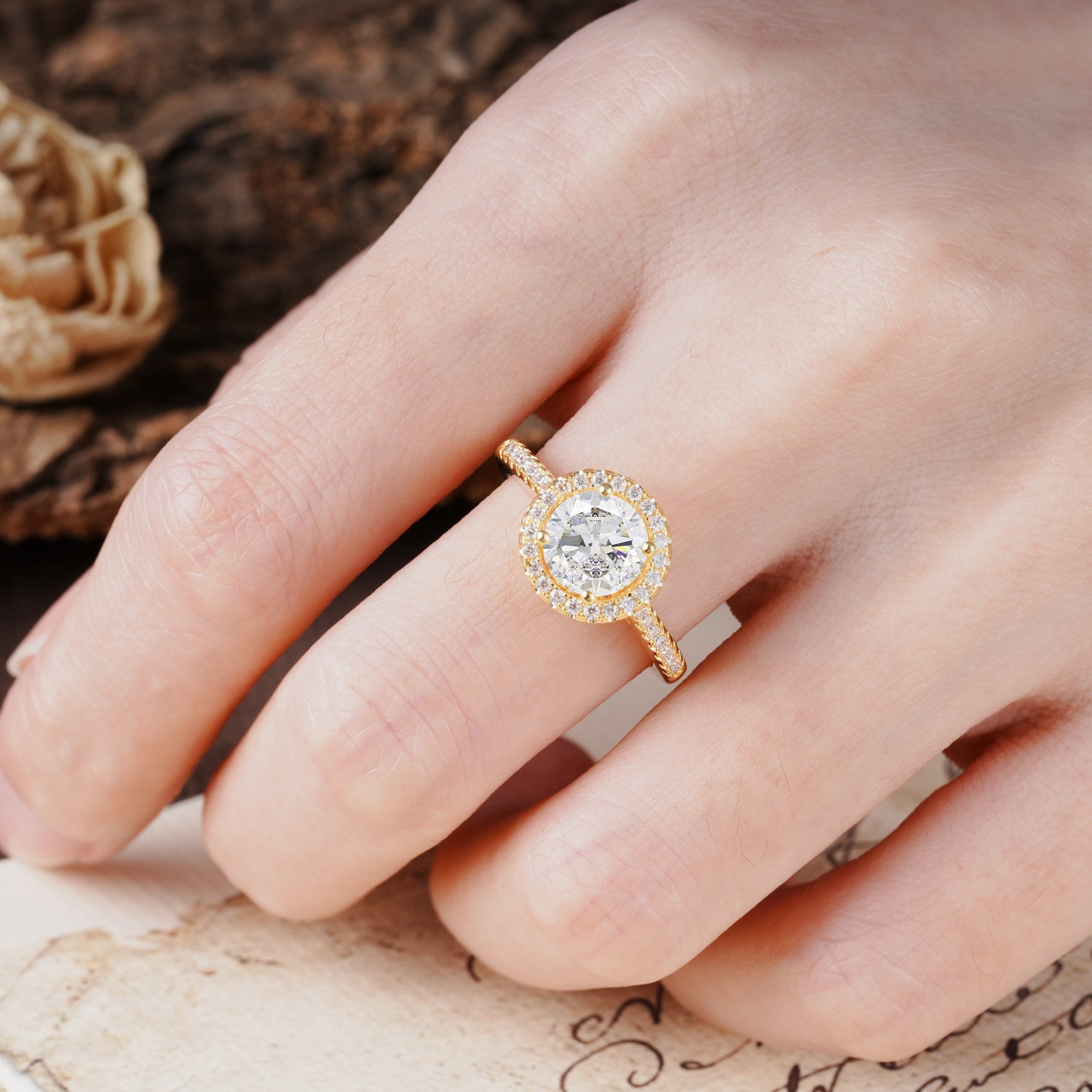 Luxurious, Vintage, and Dazzling 4-Prong Round-Cut Moissanite Engagement Ring - Additional view