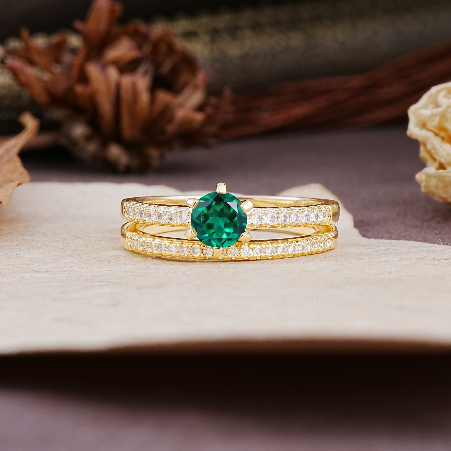Simple 6 Prong Round Cut Emerald Wedding Bride Ring Set - Additional view