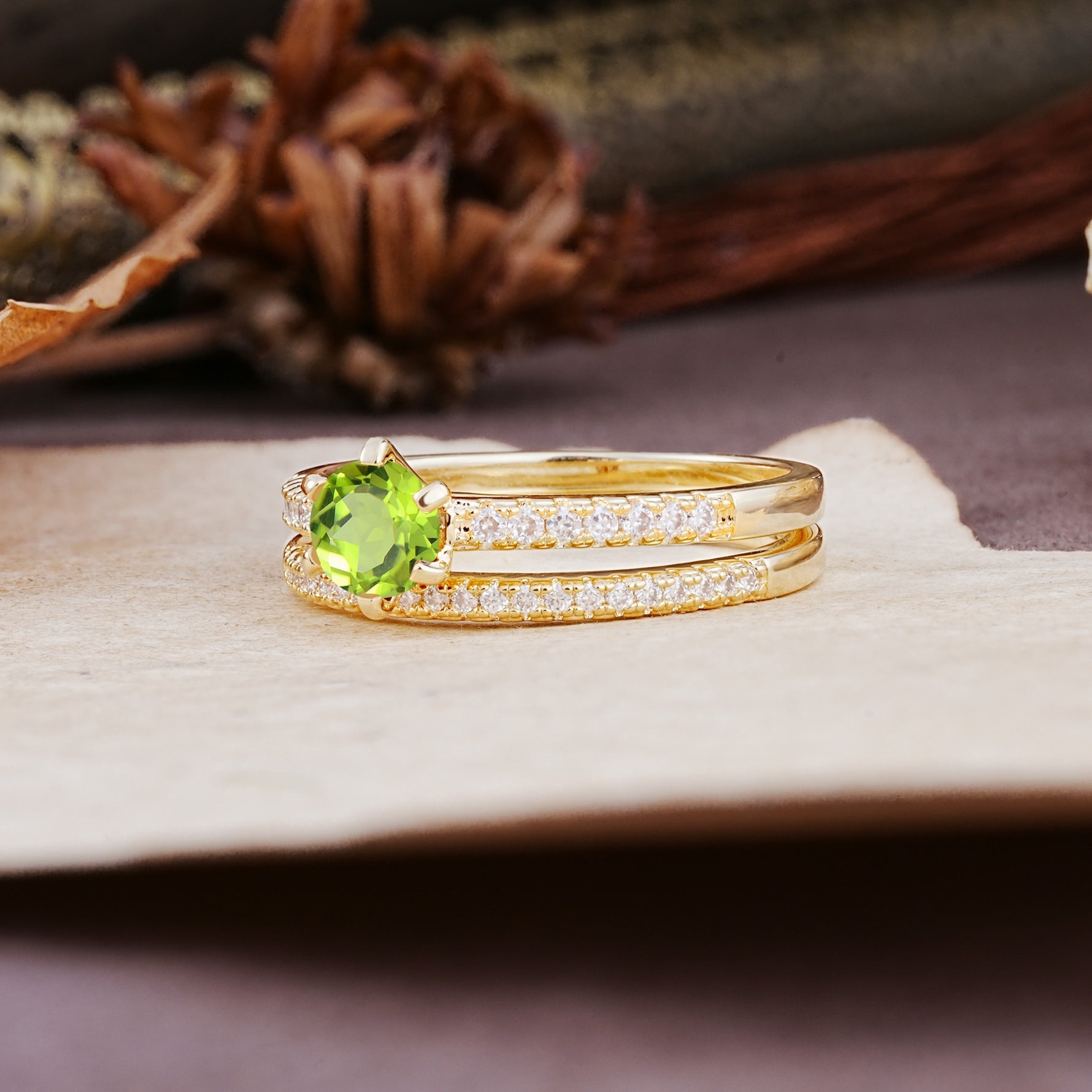 Simple 6 Prong Round Cut Peridot Wedding Bride Ring Set - Additional view