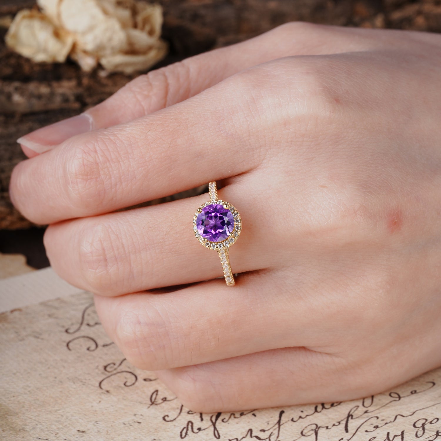Luxurious, Vintage, Dazzling 4-Prong Round-Cut Amethyst Engagement Ring - Additional view