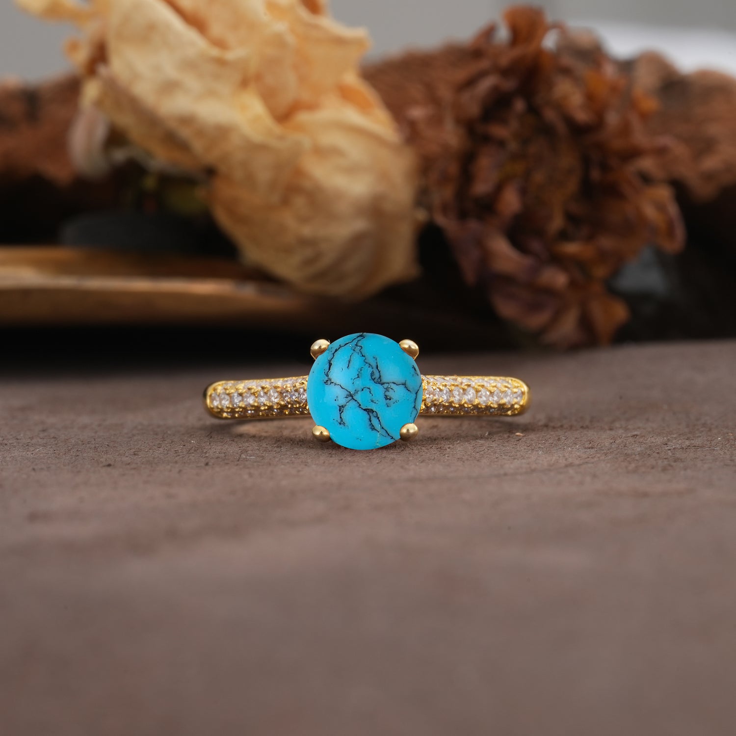 Luxurious Classic Simplicity 4-Prong Round Cut Turquoise Engagement Ring
