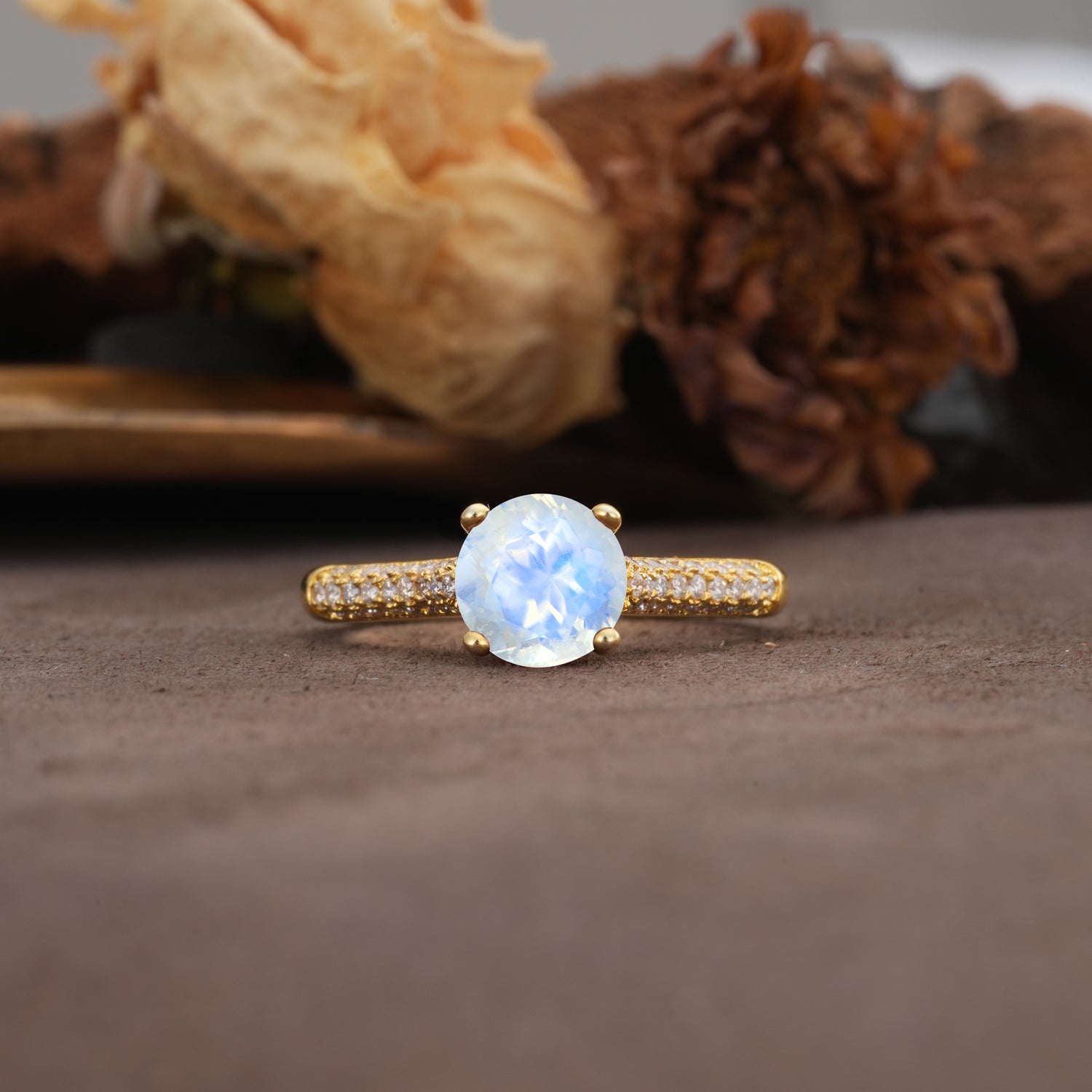Luxurious Classic Simplicity 4-Prong Round Cut Moonstone Engagement Ring