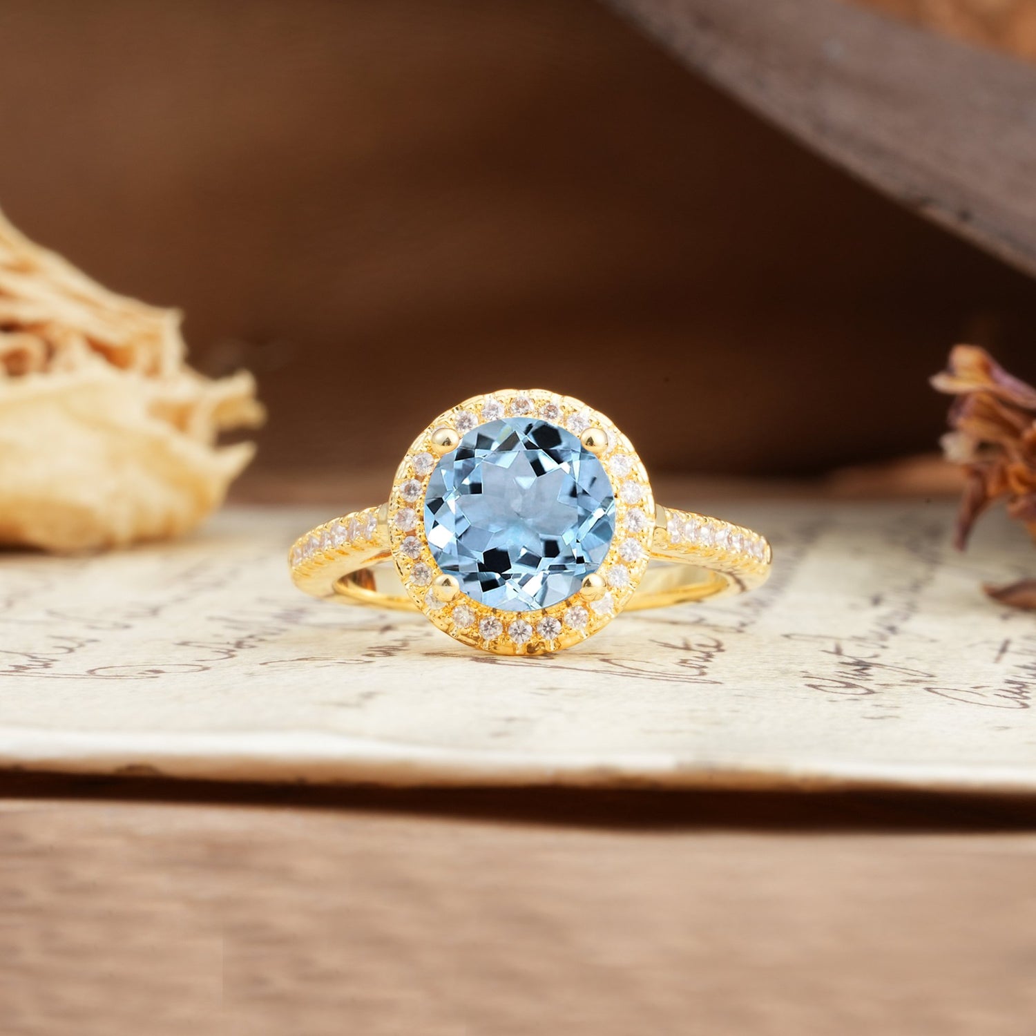 Luxurious and Dazzling 4 Prong Round Cut Aquamarine Engagement Ring