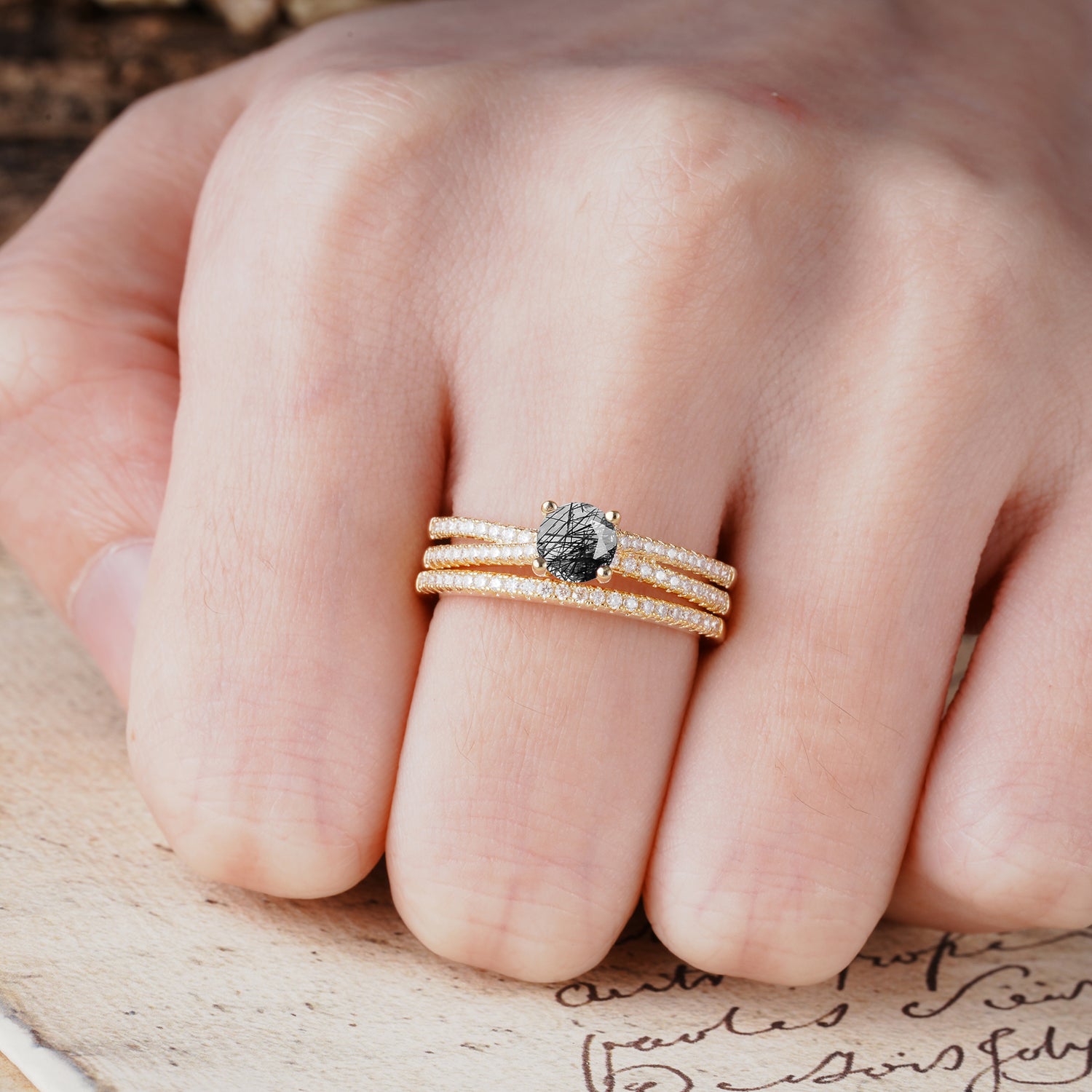 Luxurious Vintage 4-Prong Round-Cut Black Rutilated Quartz Bridal Ring Set