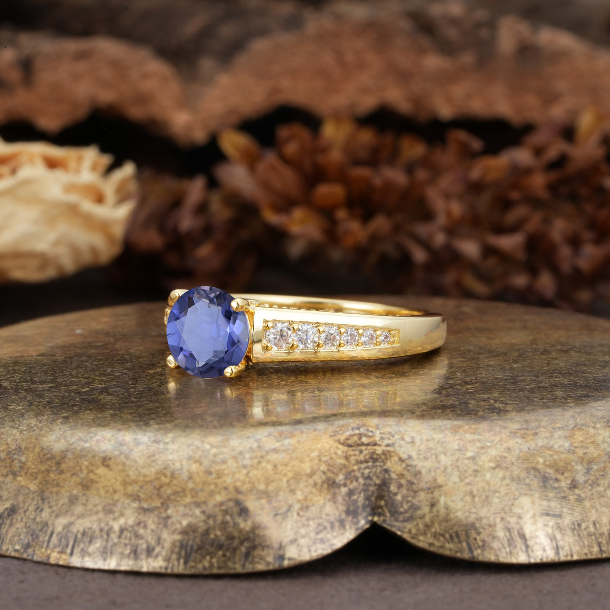 Retro-Minimalist 4-Prong Round Cut Tanzanite Engagement Ring - Additional view