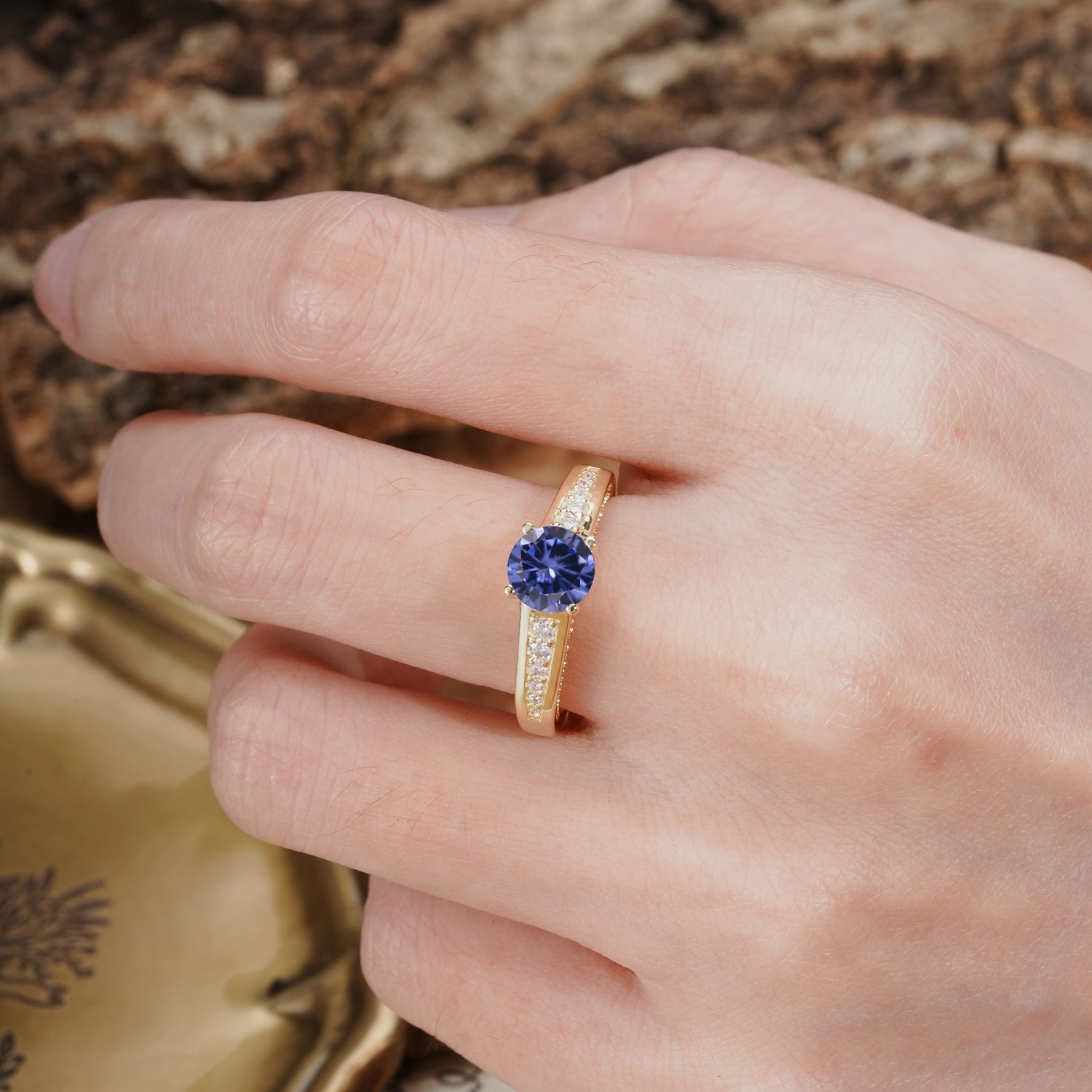 Retro-Minimalist 4-Prong Round Cut Tanzanite Engagement Ring - Additional view