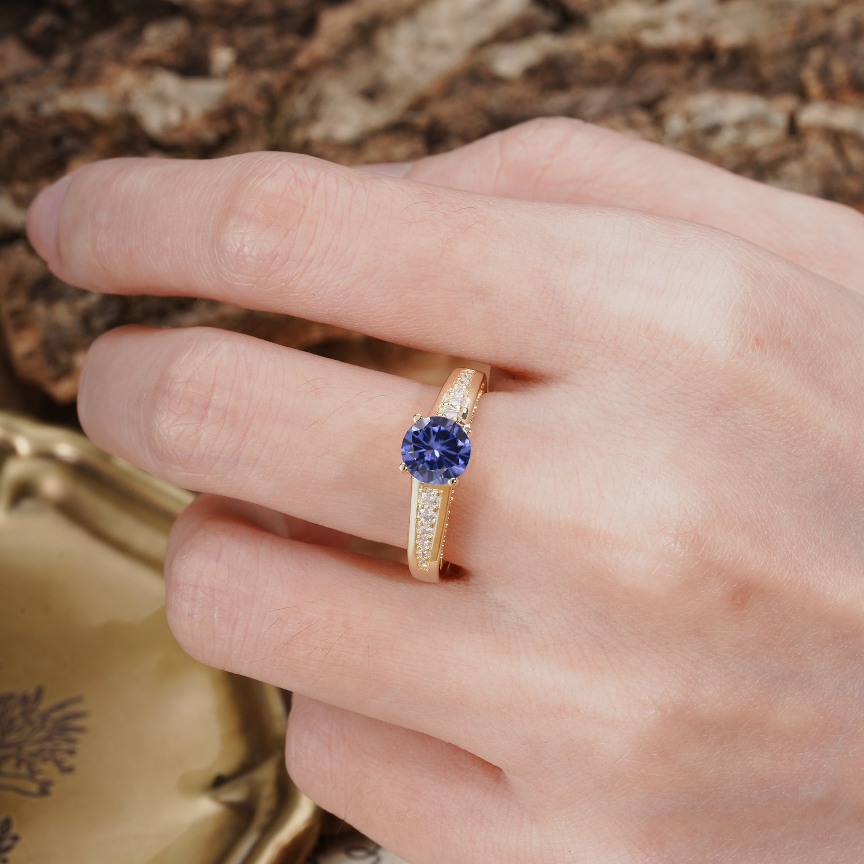 Retro-Minimalist 4-Prong Round Cut Tanzanite Engagement Ring - Additional view