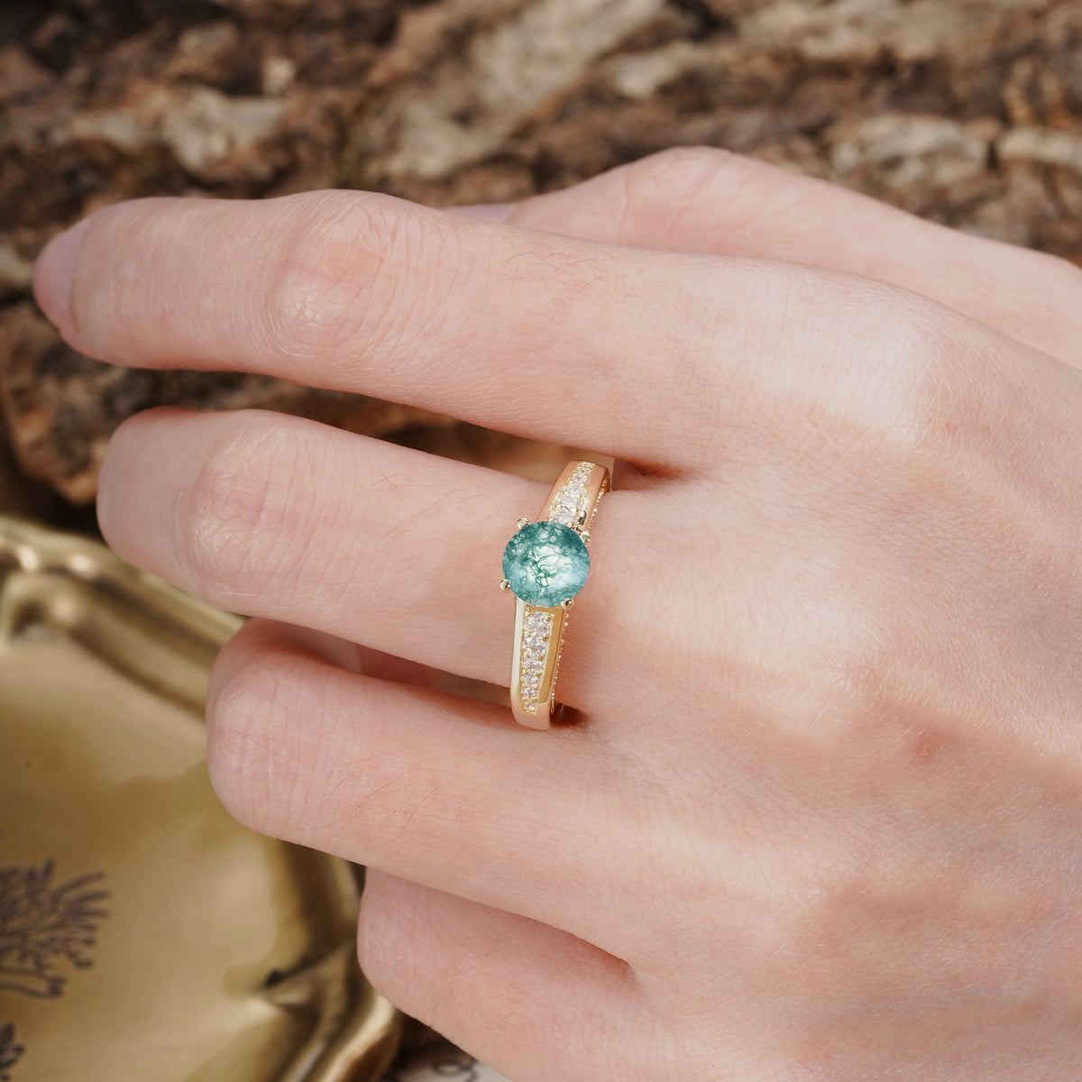 Retro-Minimalist 4-Prong Round Cut Moss Agate Engagement Ring - Additional view