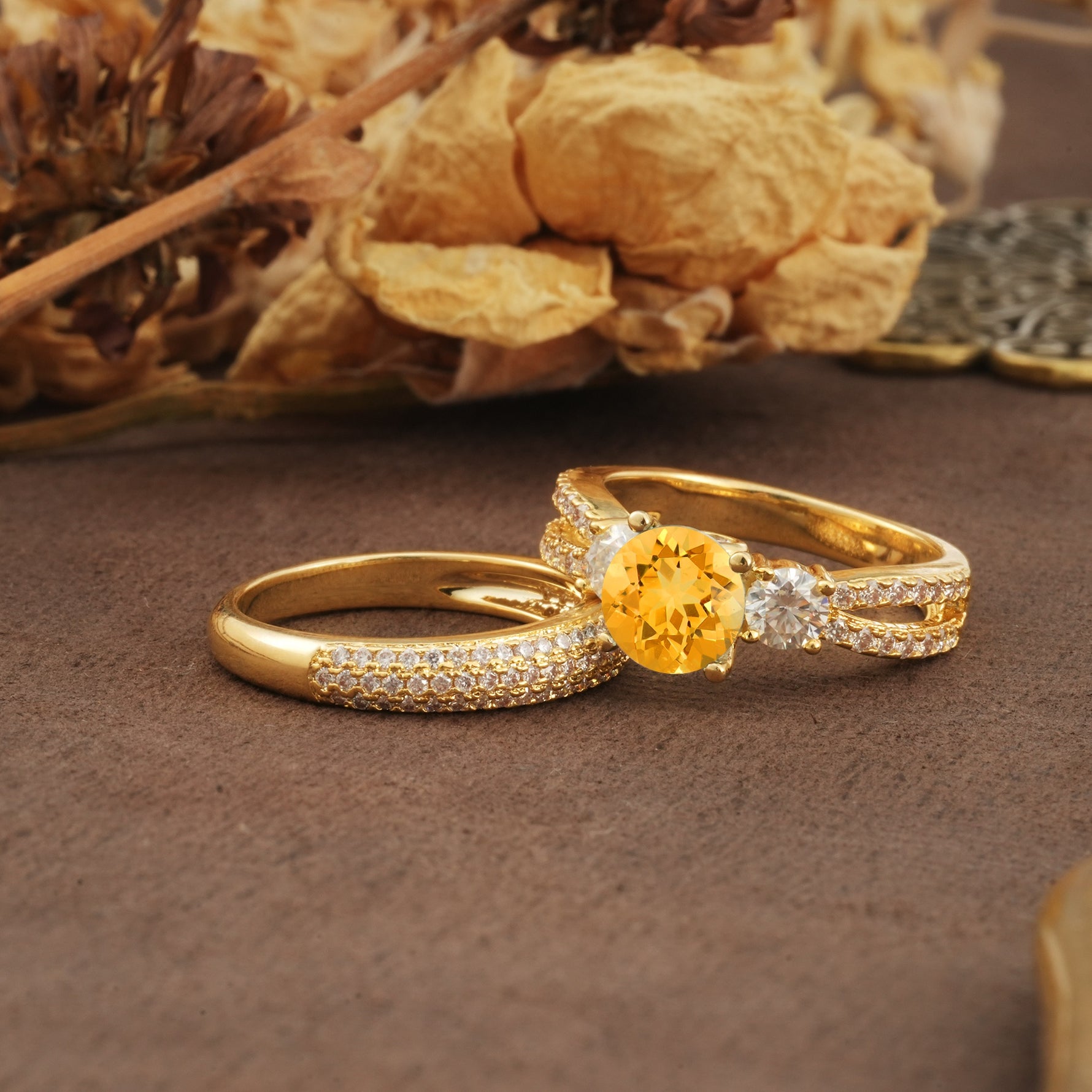 Luxurious and Unique 4-Prong Round Cut Citrine Bridal Ring Set - Rose-Gold