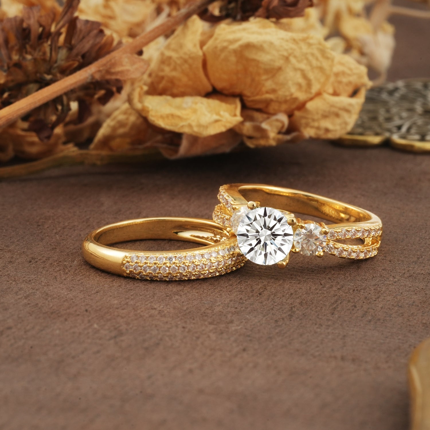Luxurious and Unique 4-Prong Round Cut Lab Diamond Bridal Ring Set - Rose-Gold