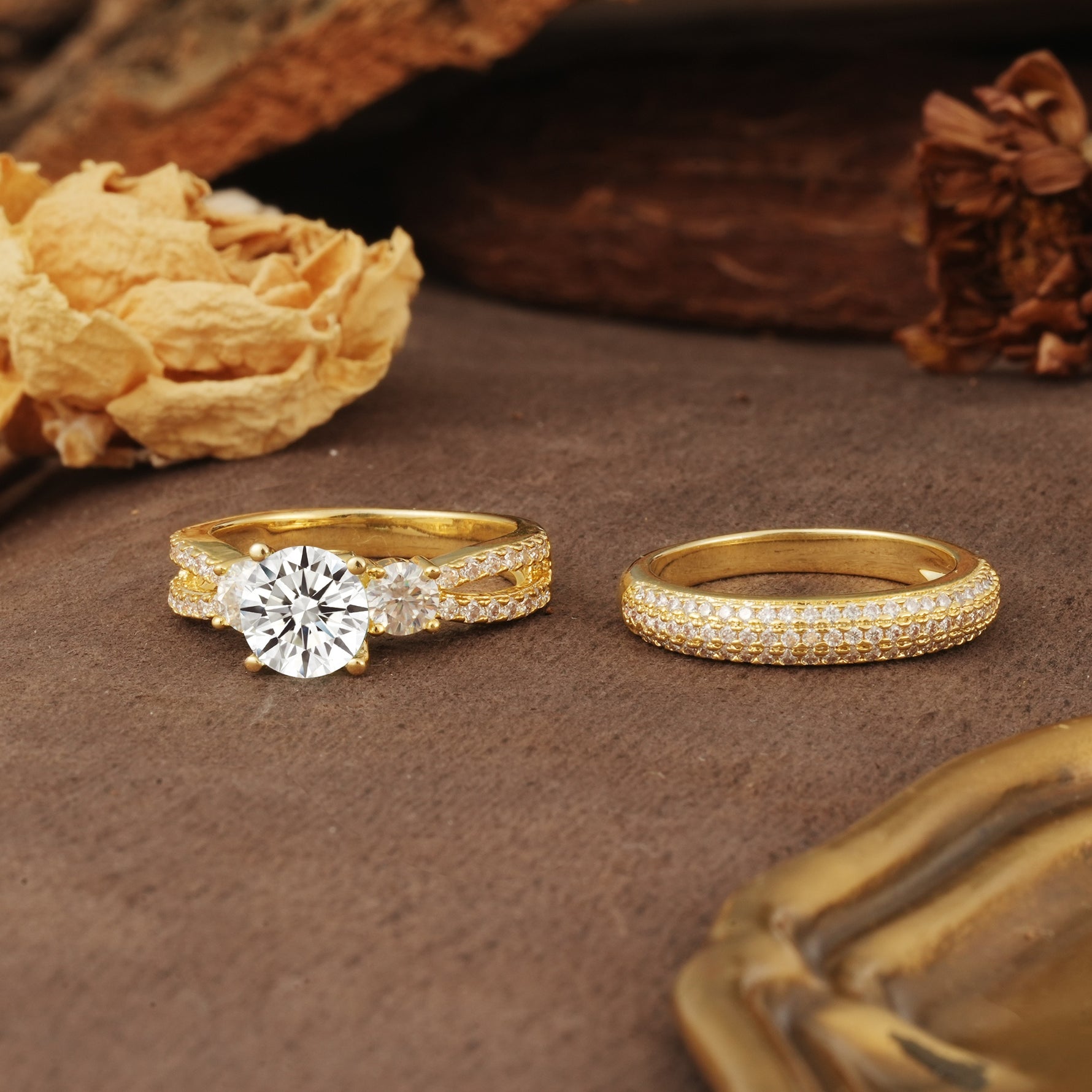 Luxurious and Unique 4-Prong Round Cut Lab Diamond Bridal Ring Set - White-Gold