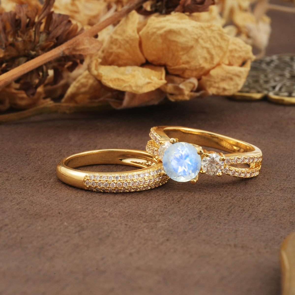 Luxurious and Unique 4-Prong Round Cut Moonstone Bridal Ring Set - Rose-Gold