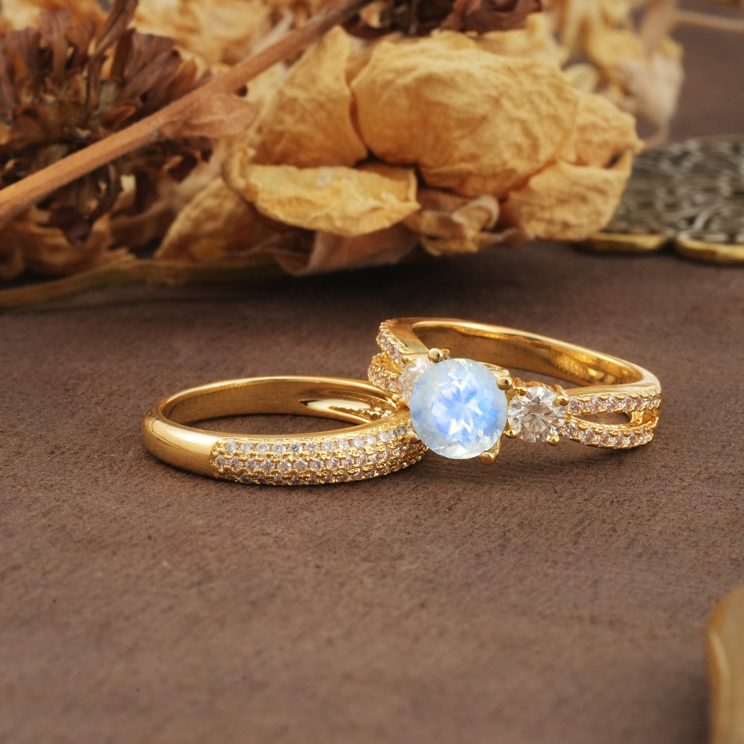Luxurious and Unique 4-Prong Round Cut Moonstone Bridal Ring Set - Rose-Gold