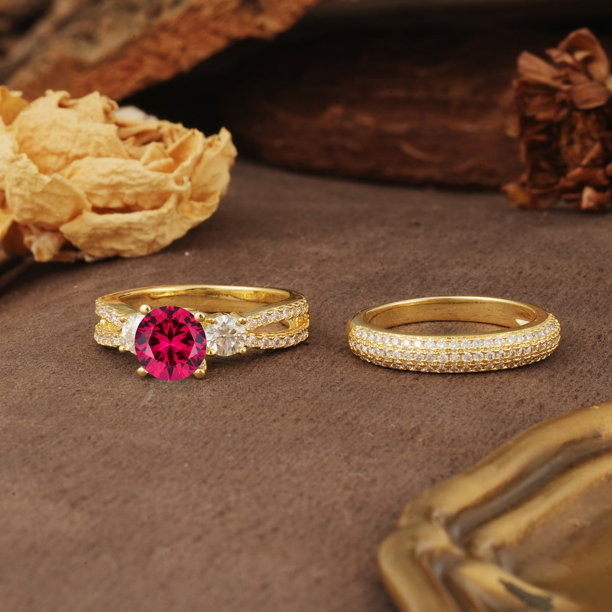 Luxurious and Unique 4-Prong Round Cut Ruby Bridal Ring Set - White-Gold
