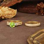 Luxurious and Unique 4-Prong Round Cut Peridot Bridal Ring Set - White-Gold