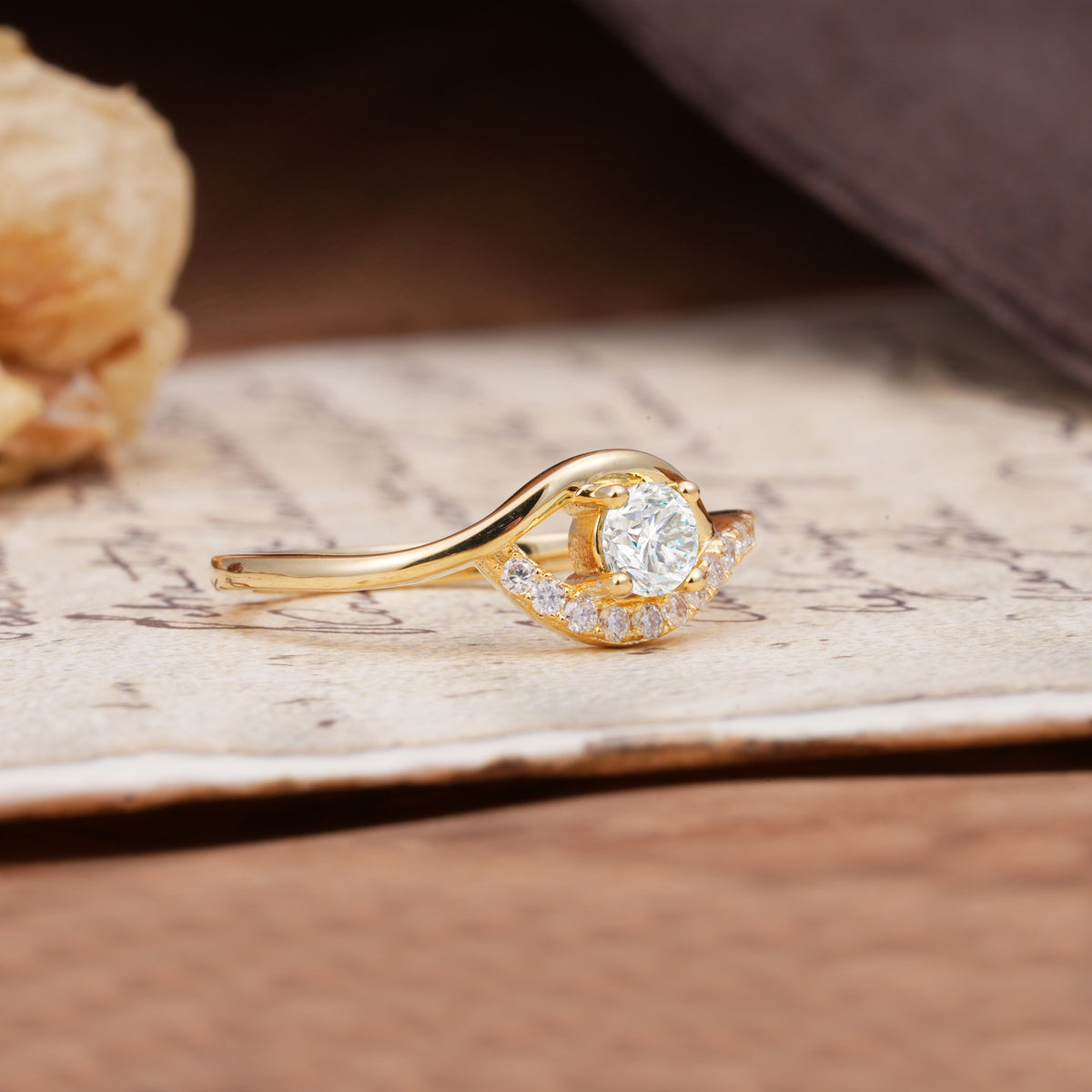 Unique Demon Eye 4-Prong Round Cut Moissanite Engagement Ring - Additional view