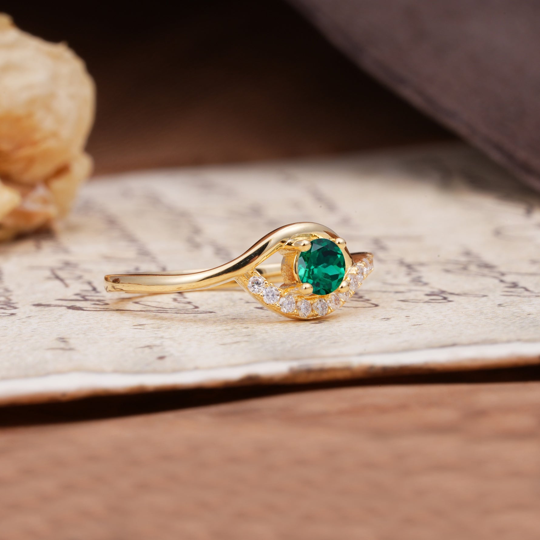 Unique Demon Eye 4-Prong Round Cut Emerald Engagement Ring - Additional view