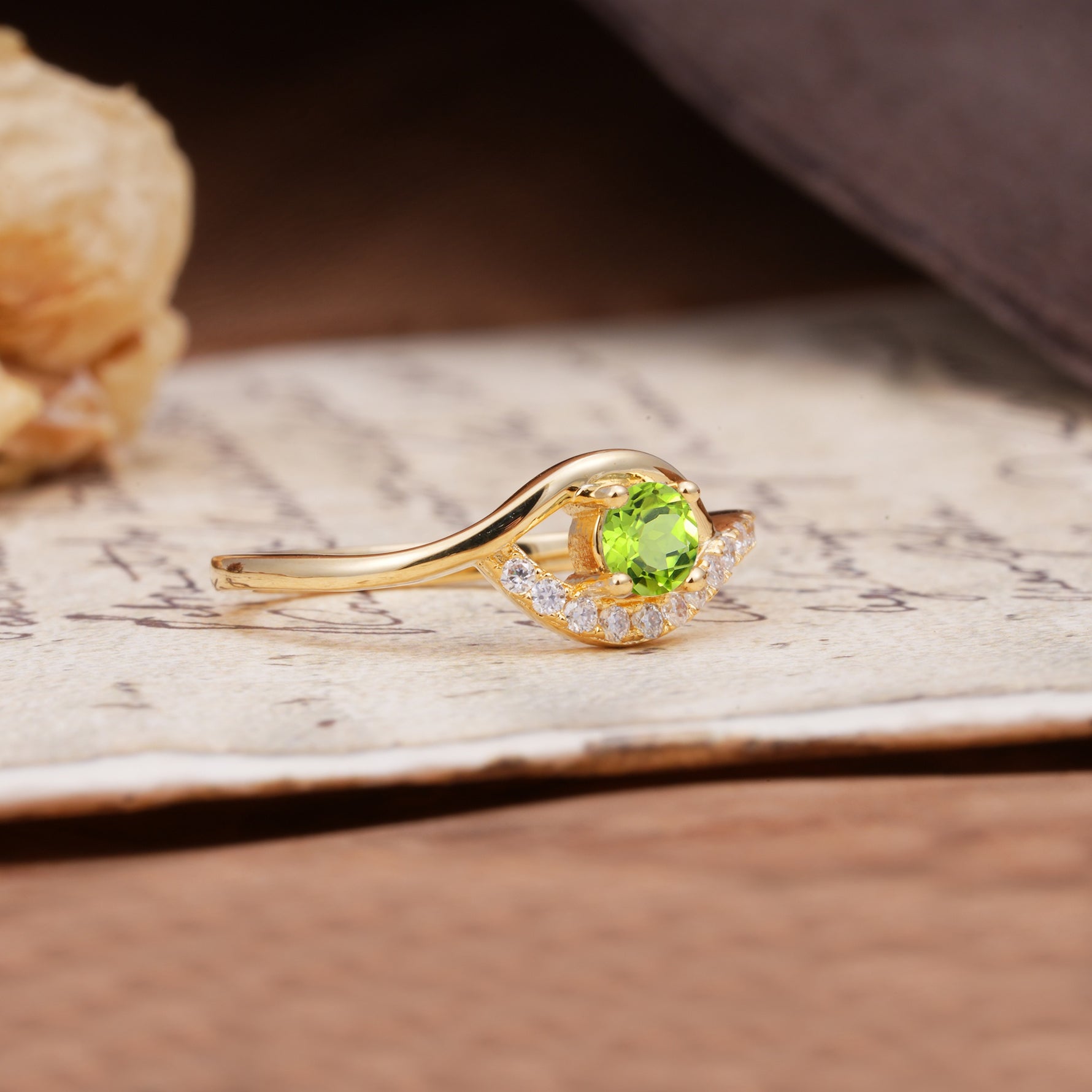 Unique Demon Eye 4-Prong Round Cut Peridot Engagement Ring - Additional view