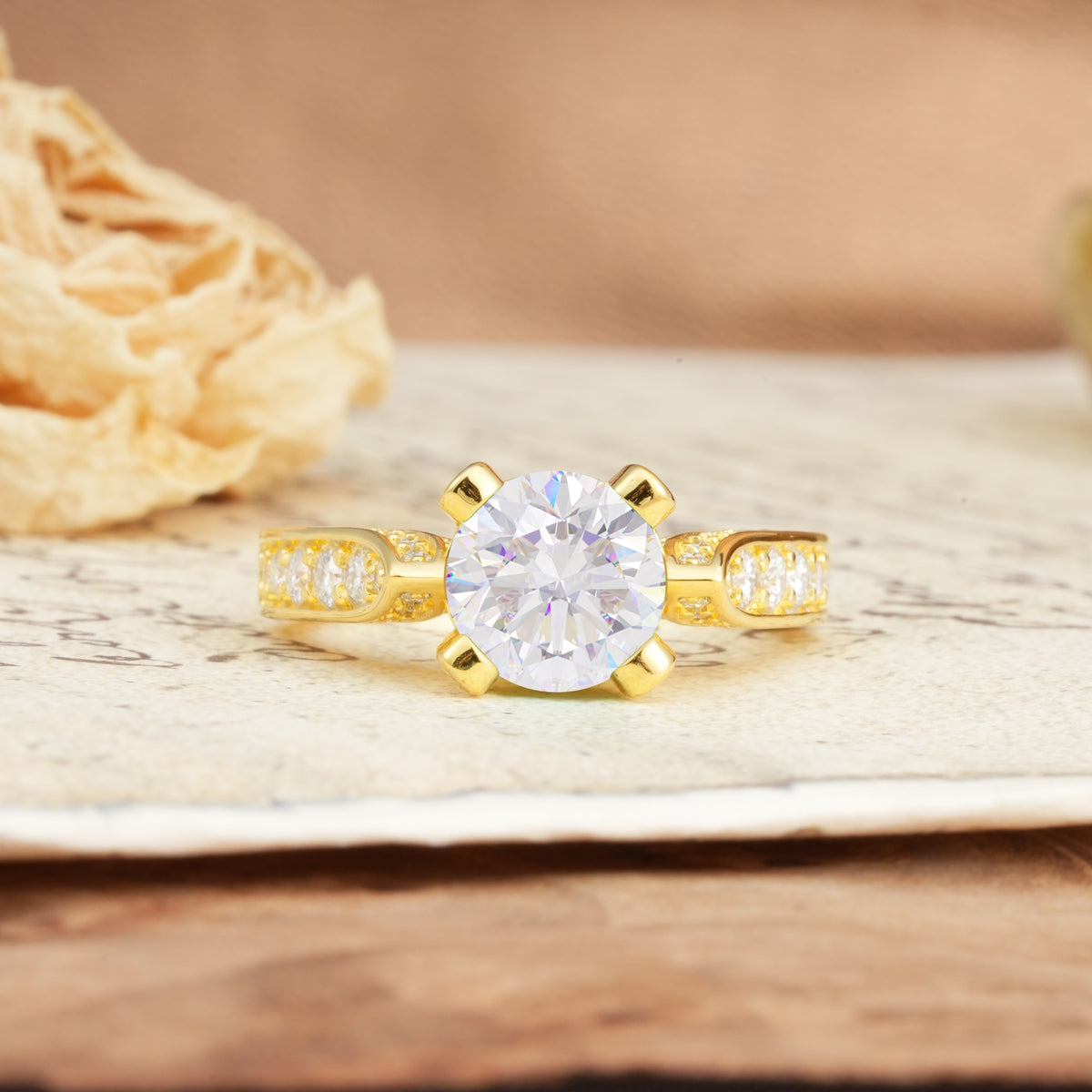 Classic Vintage 4-Prong Round Cut Moissanite Engagement Ring - Additional view