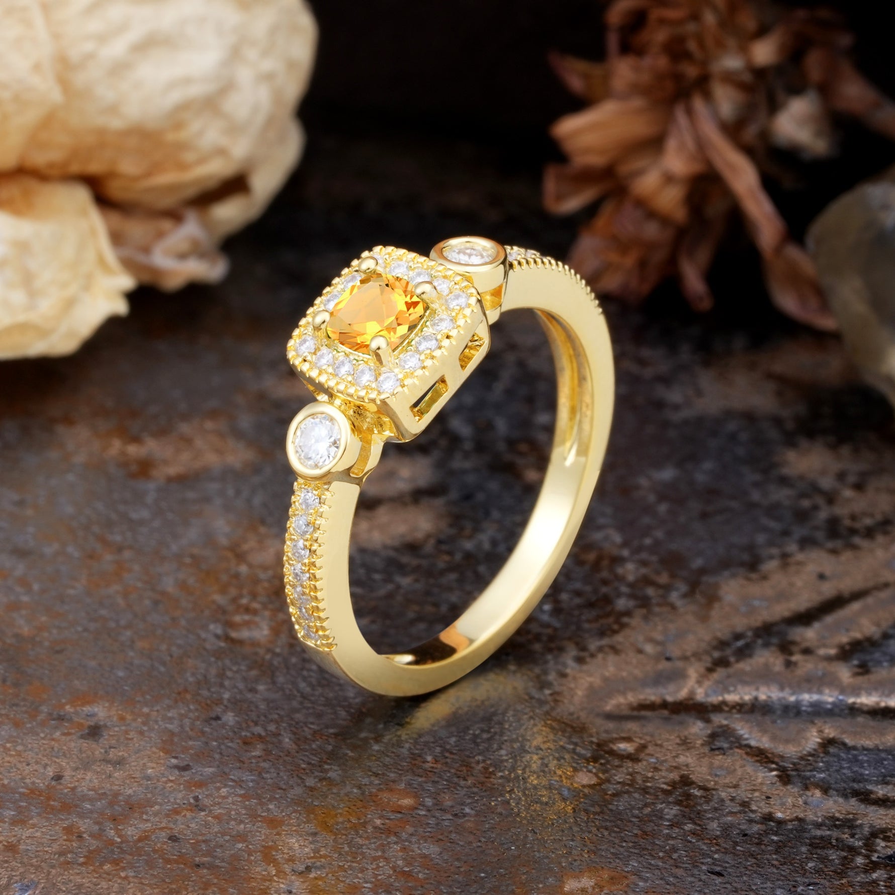 Classic Luxury Retro 4-Prong Princess Cut Citrine Three Stones Wedding Ring - Additional view