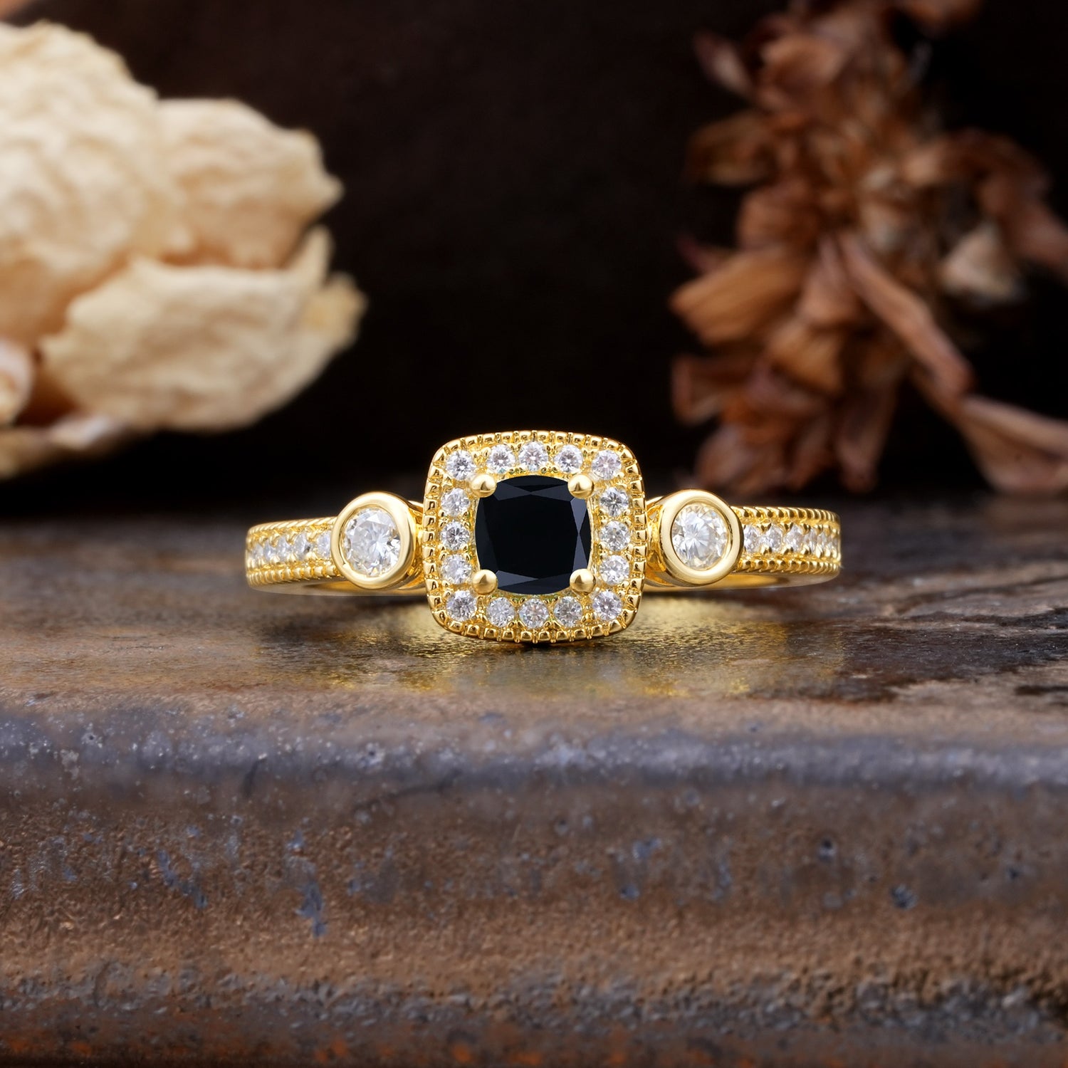 Classic Luxury Retro 4-Prong Princess Cut Black Onyx Three Stones Wedding Ring - Additional view
