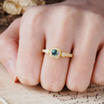 Classic Luxury Retro 4-Prong Princess Cut Alexandrite Three Stones Wedding Ring - Additional view