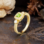 Classic Luxury Retro 4-Prong Princess Cut Peridot Three Stones Wedding Ring - Additional view