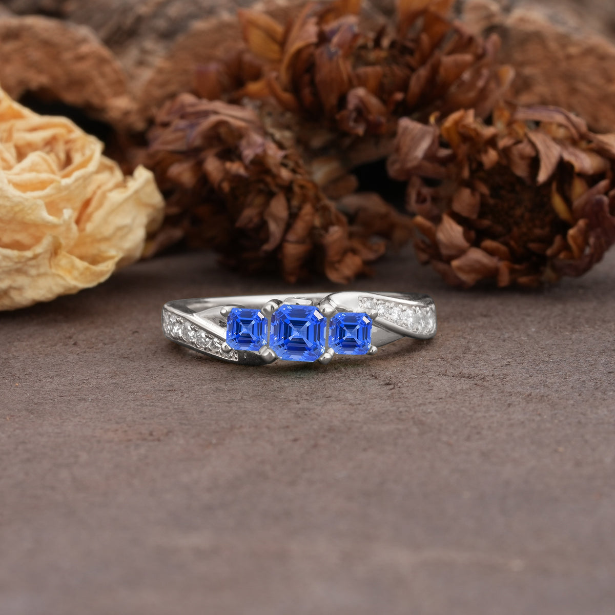Classic Luxury 4-Prong Princess Cut Sapphire Three Stones Wedding Ring - Additional view