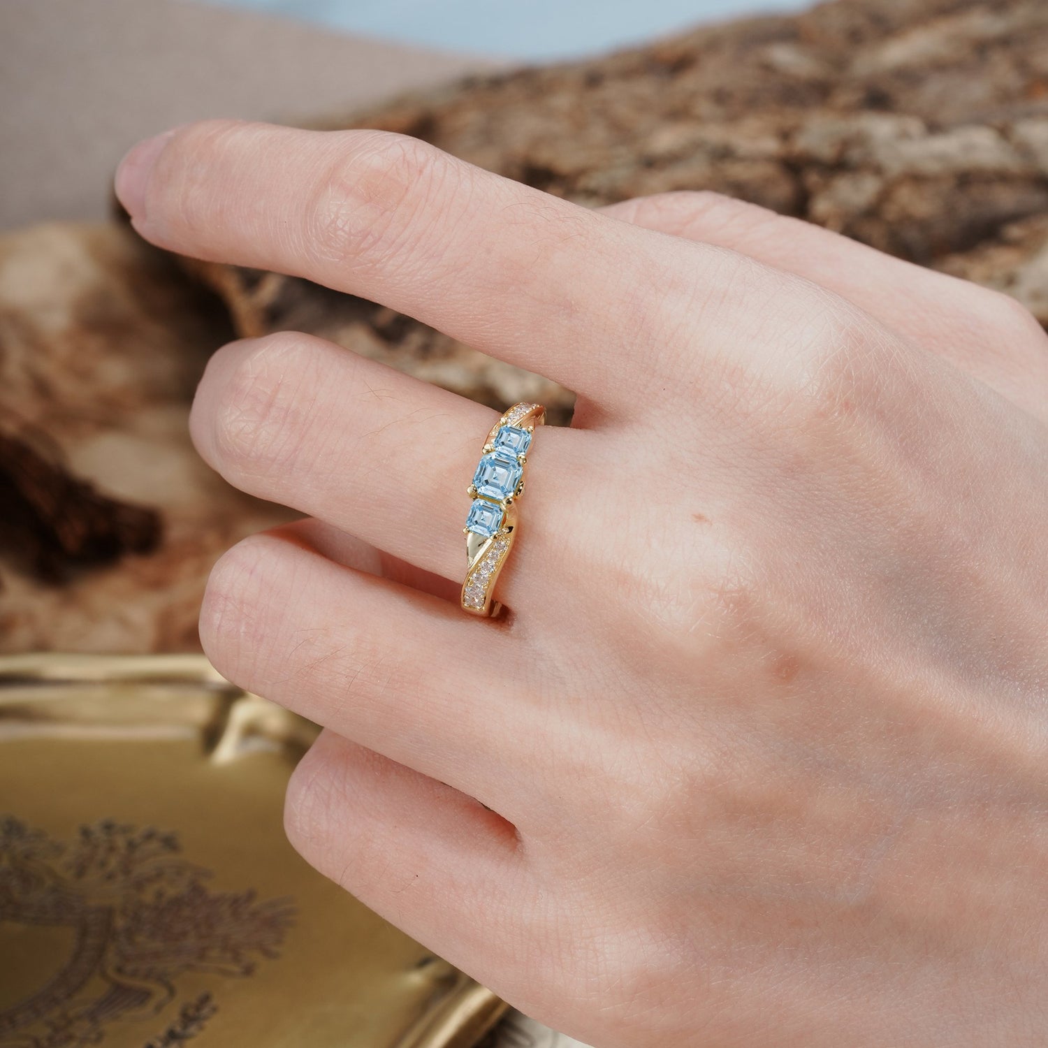 Classic Luxury 4-Prong Princess Cut Aquamarine Three Stones Wedding Ring