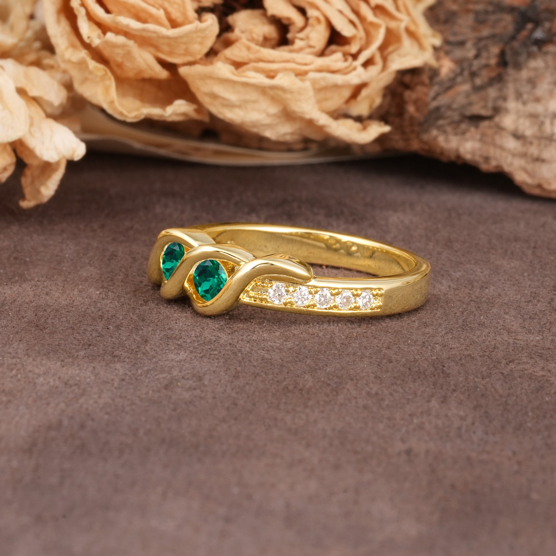 Unique Twisted and Intertwined Double Round Cut Emerald Two-Stone Wedding Ring - Additional view