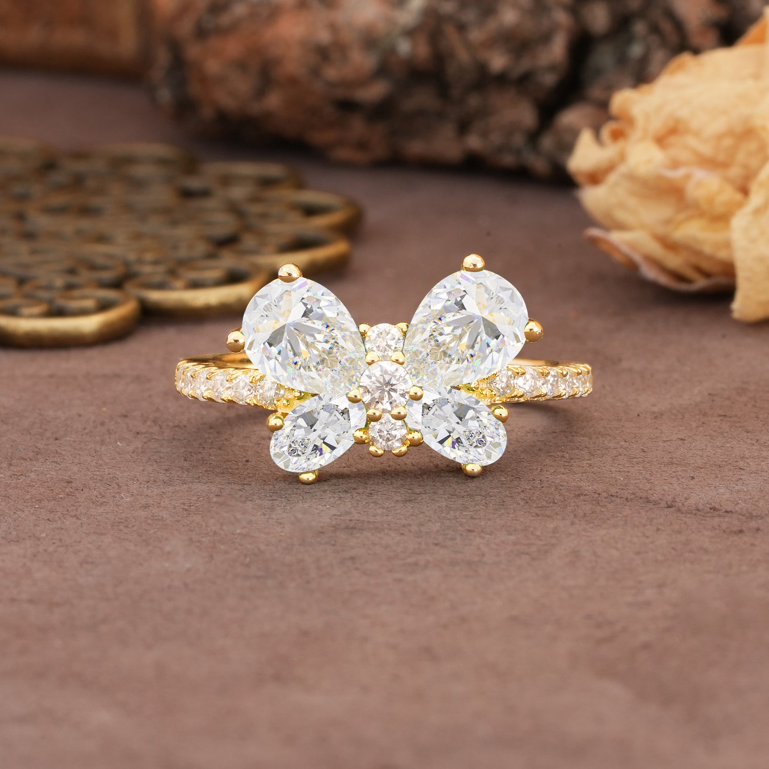 Unique and Luxurious Butterfly-Shaped Pear Cut Moissanite Wedding Ring