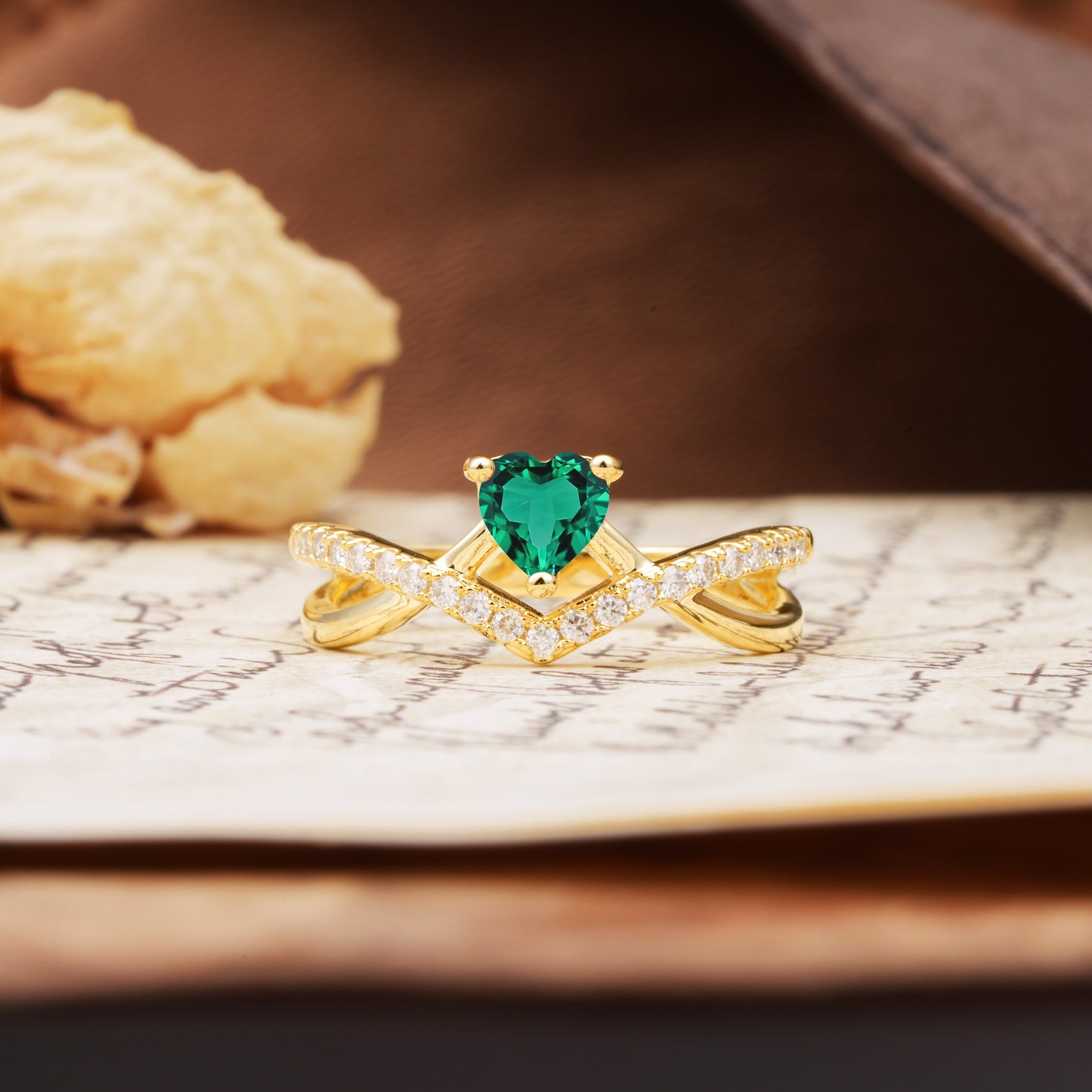 Unique Luxurious 3-Prong Heart-Cut Emerald Engagement Ring - Additional view