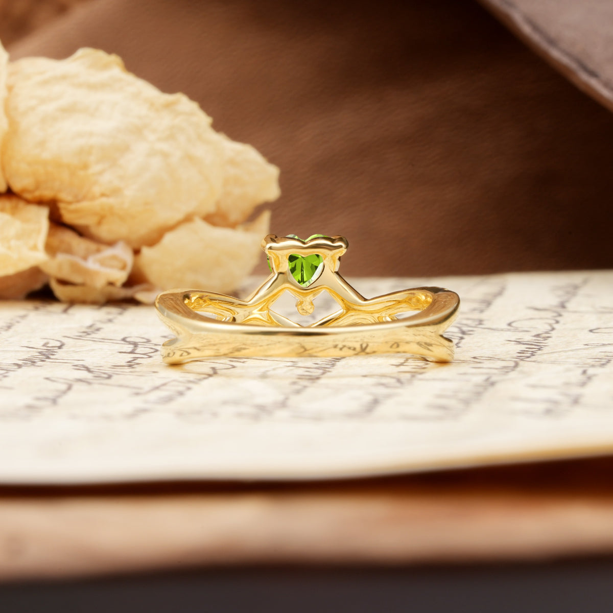 Unique Luxurious 3-Prong Heart-Cut Peridot Engagement Ring - Additional view