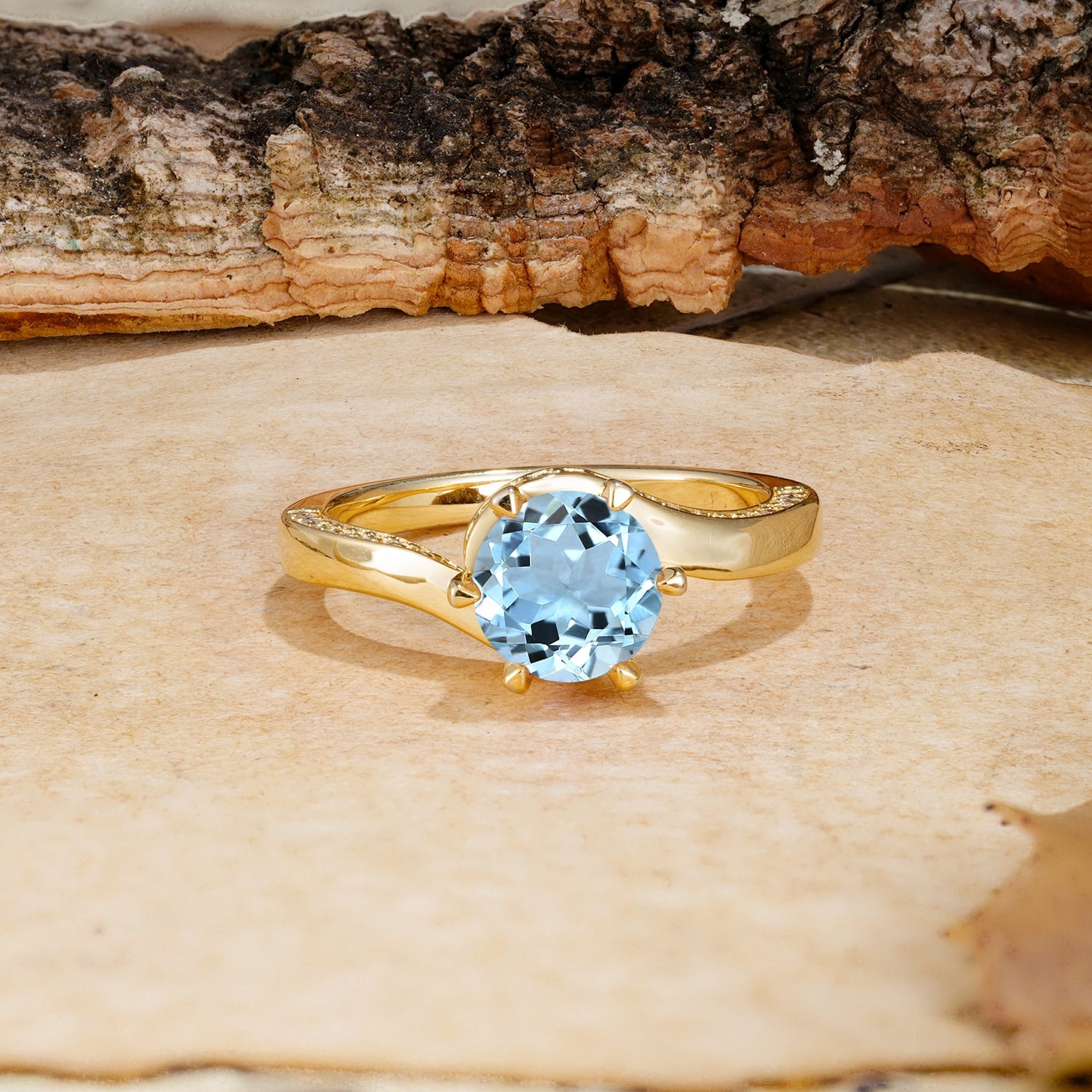 Classic Unique 6-Prong Round Cut Aquamarine Engagement Ring