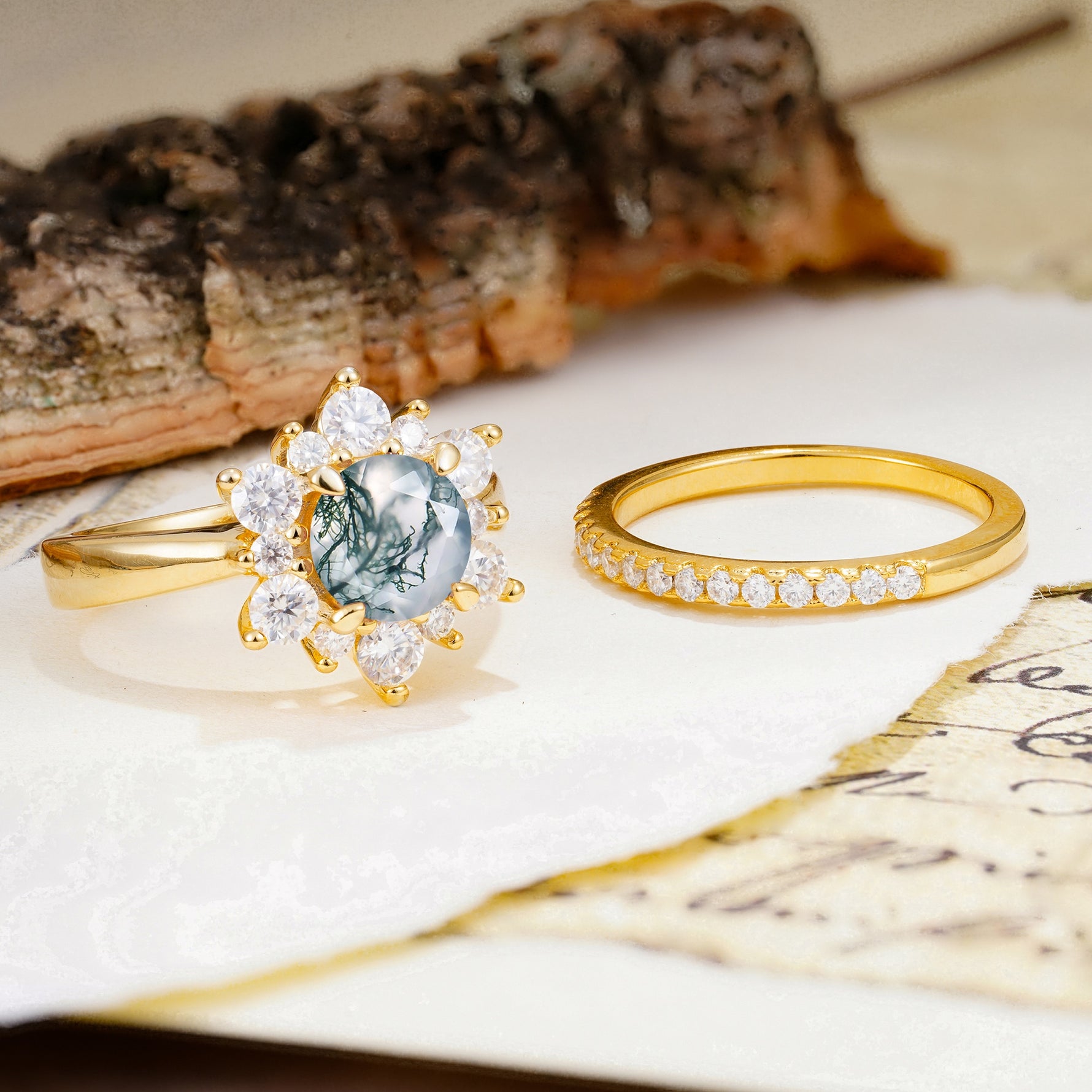 Natural Inspiration Flower Shape 4-Prong Round Cut Moss Agate Wedding Bride Ring Set - Additional view
