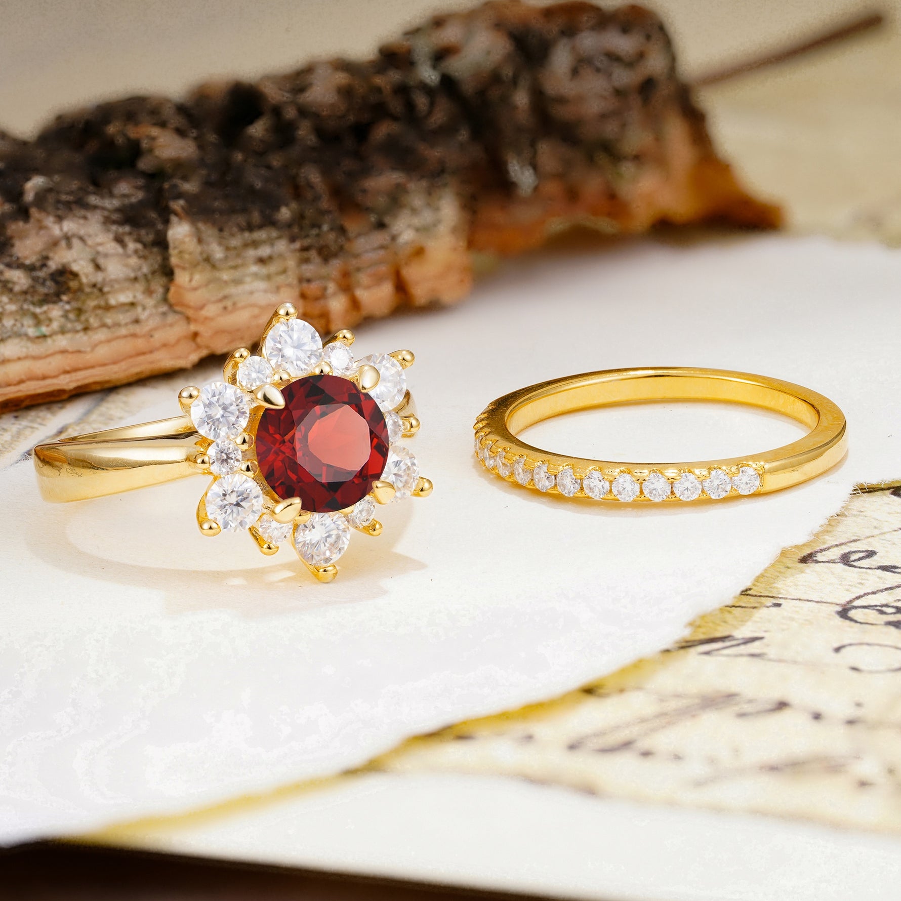 Natural Inspiration Flower Shape 4-Prong Round Cut Garnet Wedding Bride Ring Set - Additional view