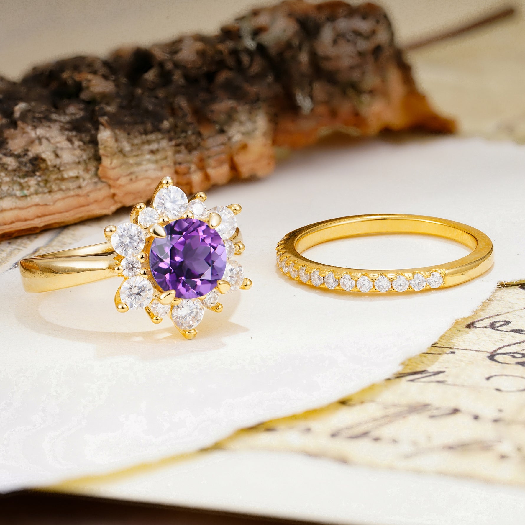 Natural Inspiration Flower Shape 4-Prong Round Cut Amethyst Wedding Bride Ring Set - Additional view