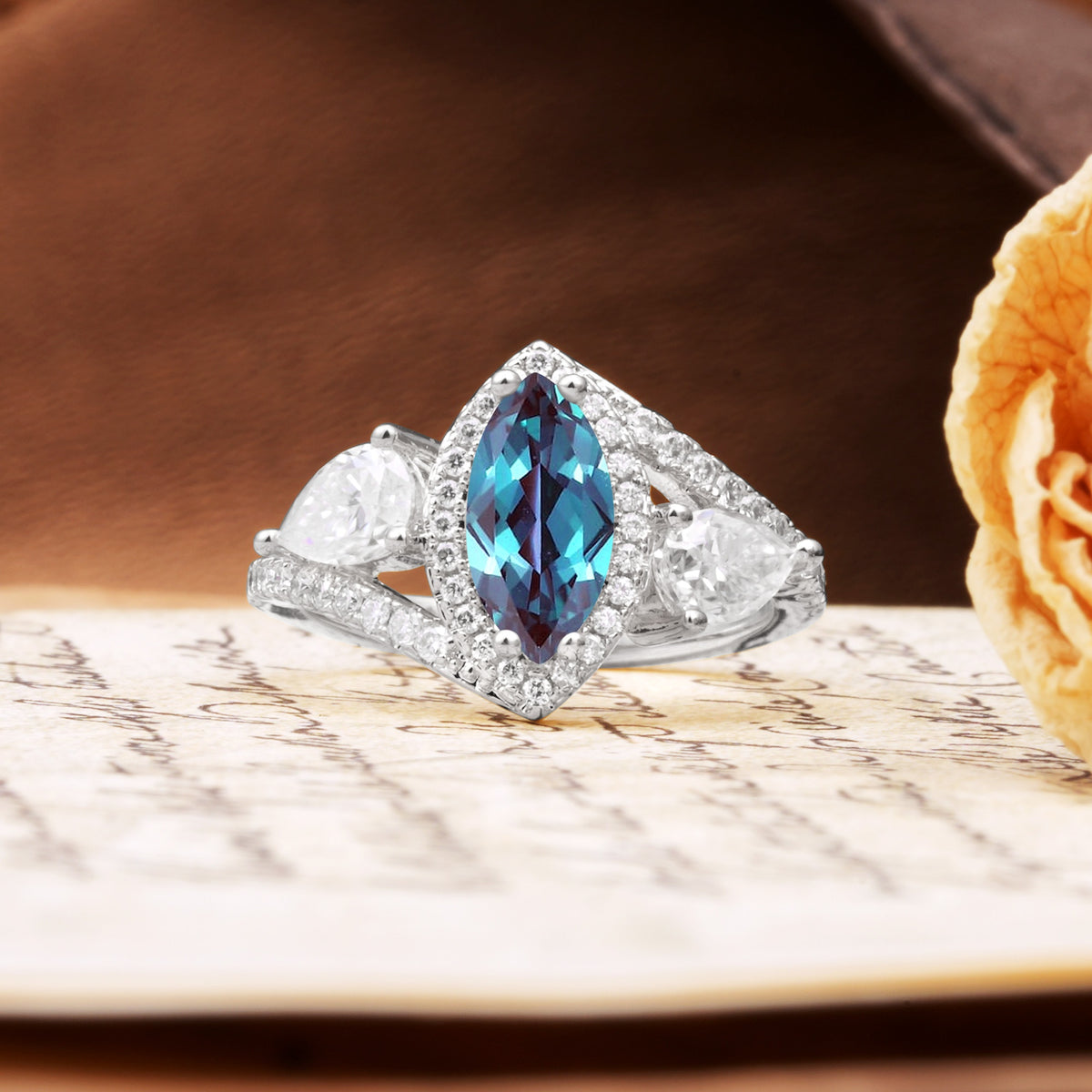 Classic Vintage Luxury 4-Prong Marquise Cut Alexandrite Engagement Ring - Additional view